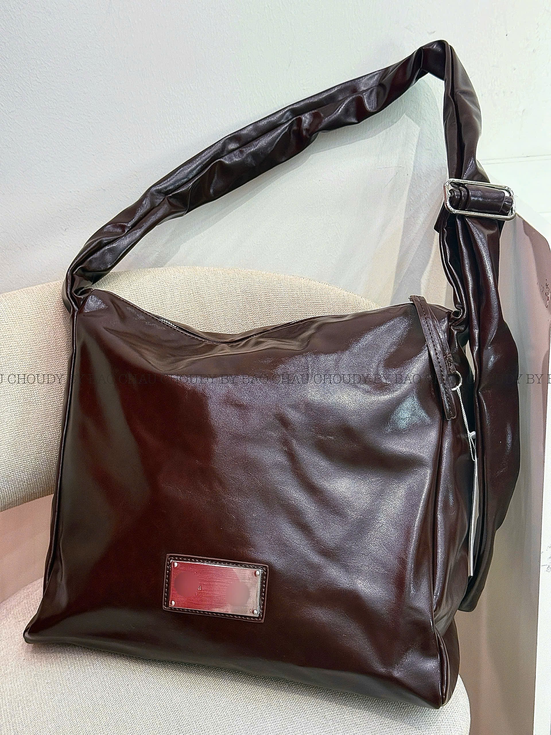 T127 TÚI XÁCH ĐỎ NÂU_thumbnail_1