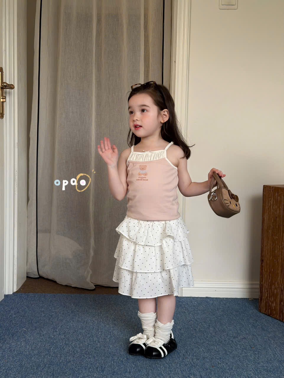 (E115)  Áo thun hồng hoạ tiết gấu 2 dây hãng Opao