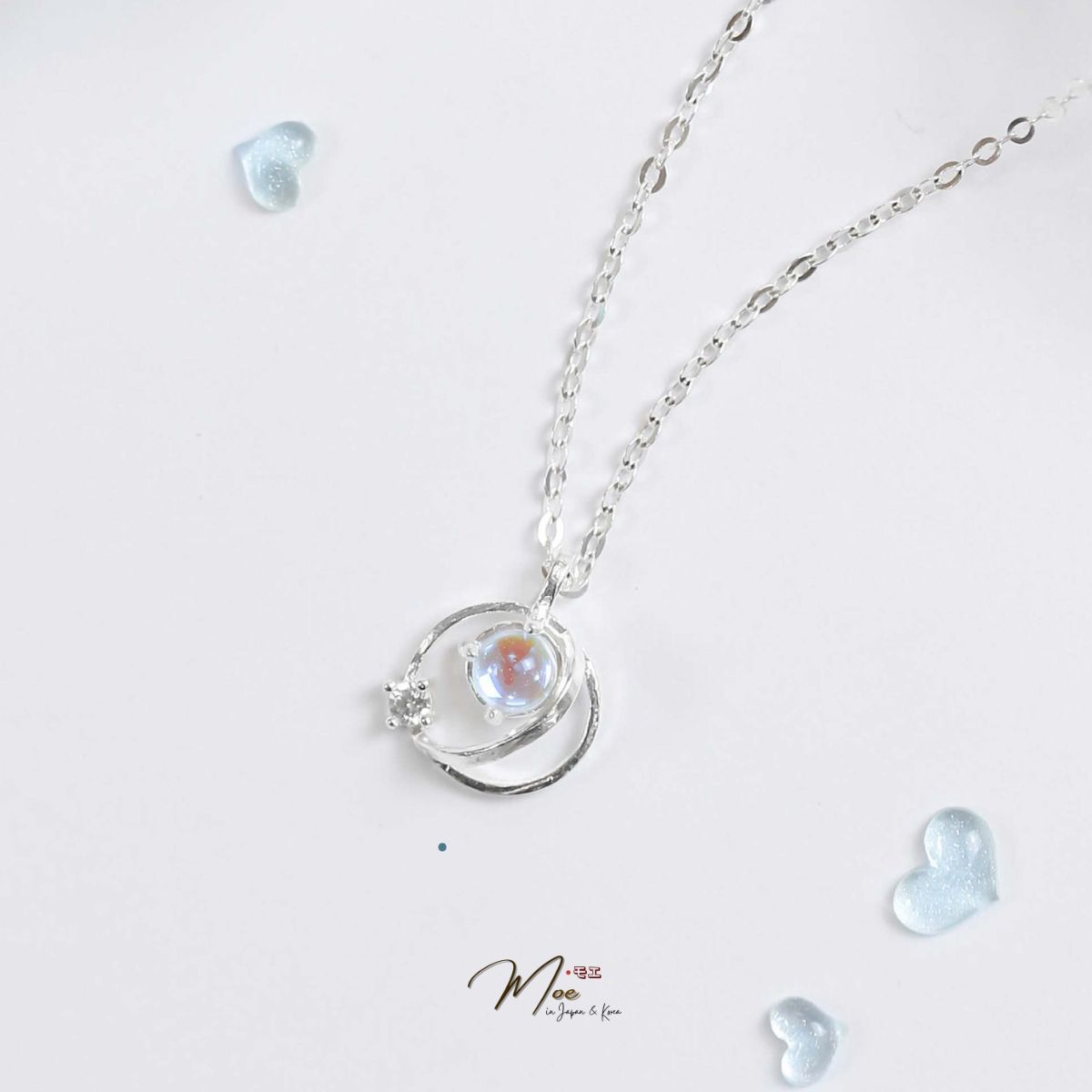 D205 - Dây chuyền địa cầu đá moon mặt trăng