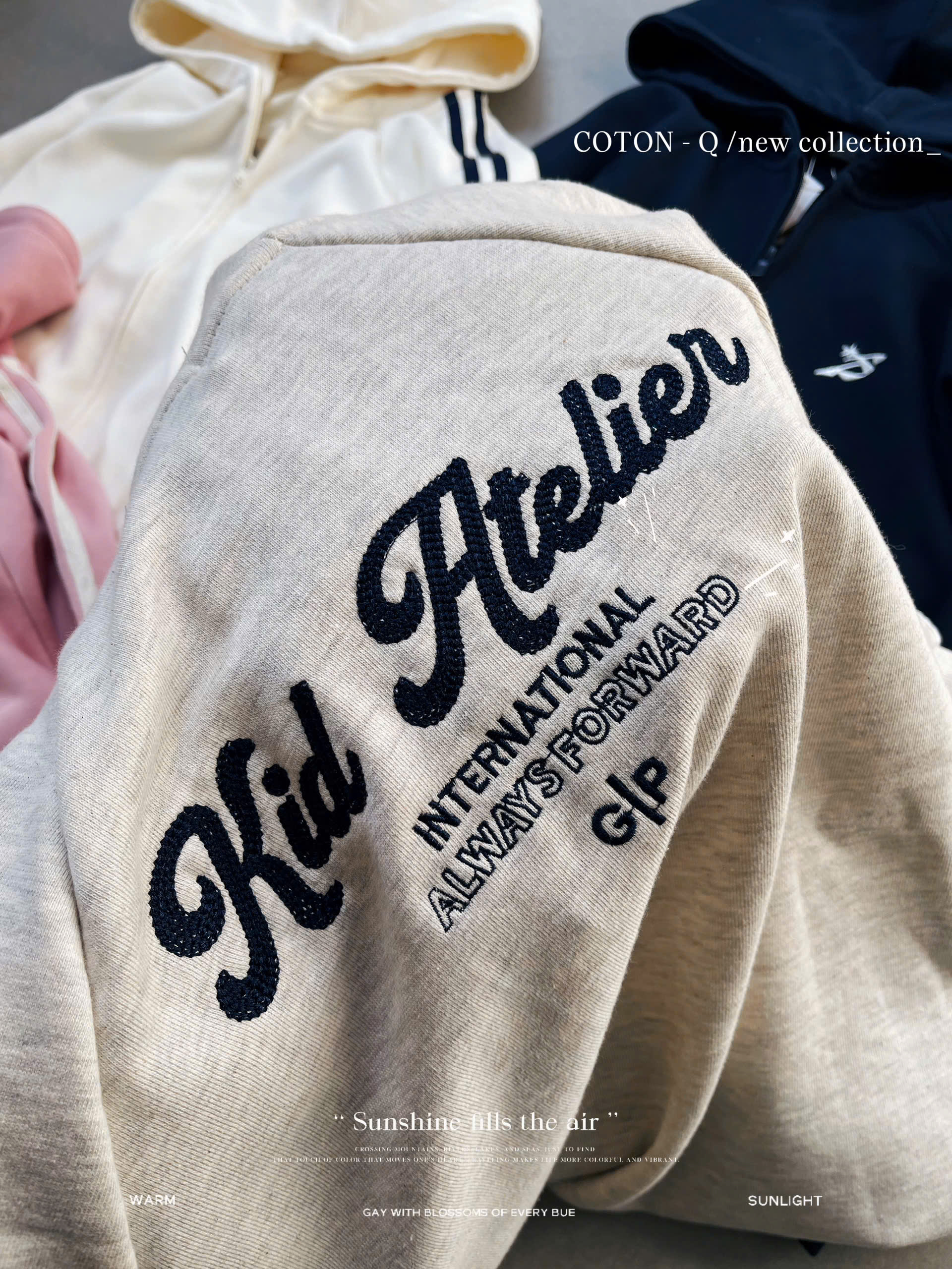 HA874 Áo thun kem in chữ