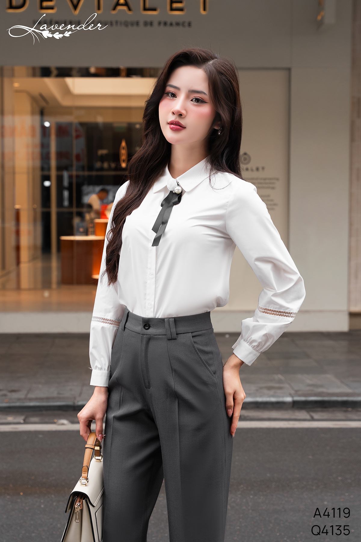 Áo sơ mi cổ nơ vải thô trắng A4119