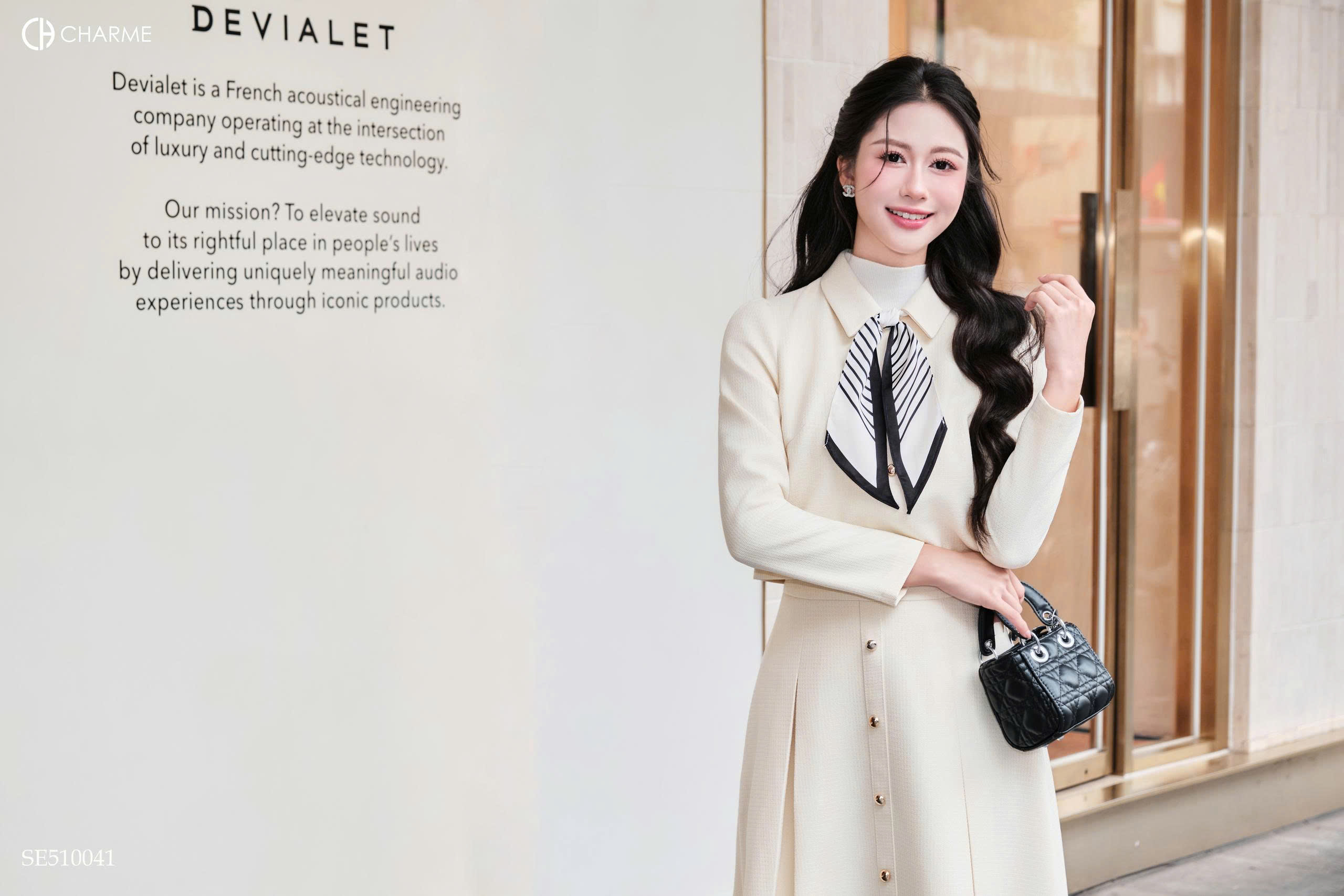 Áo tay dài dáng lửng cổ phối nơ