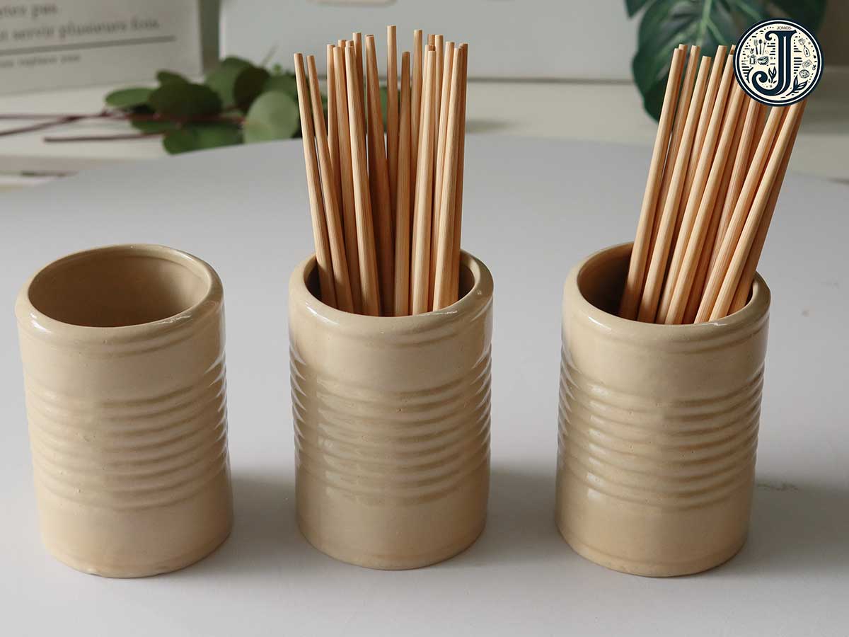 Ống đũa gốm sứ J000242