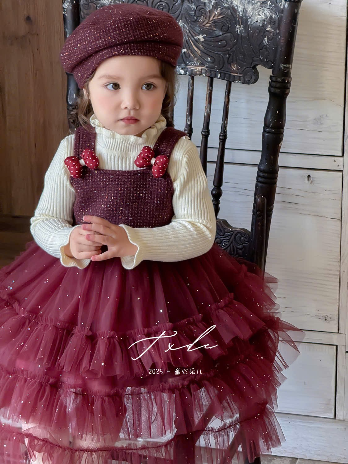 (V96) Váy 2 dây đính nơ đỏ kèm áo