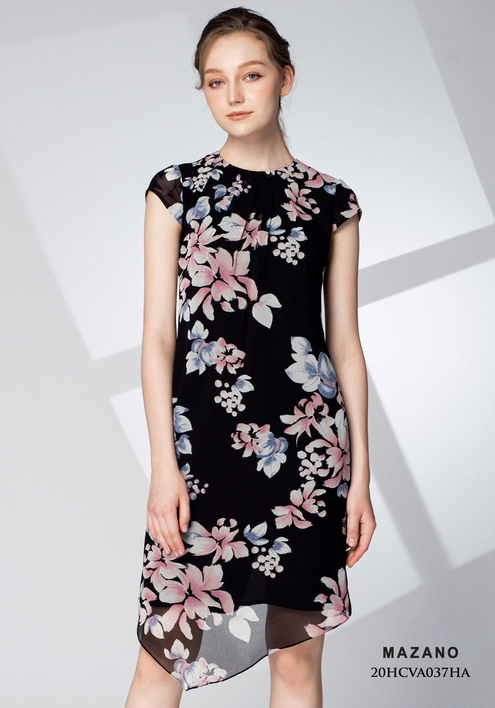 Đầm đen họa tiết mullet cách điệu_thumbnail_3