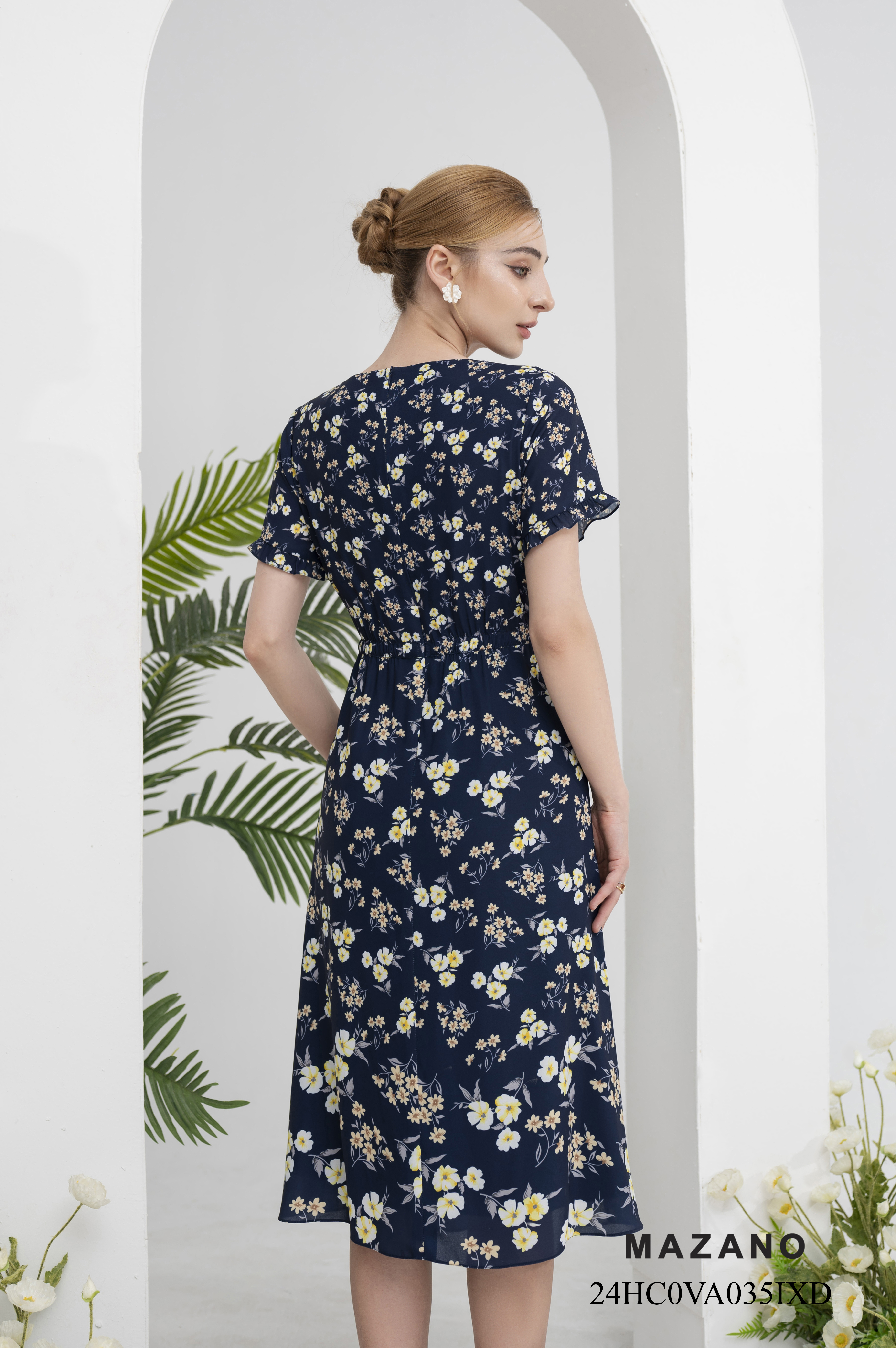 Đầm ôm chân rủ tiệc họa tiết hoa in bố cục_thumbnail_4