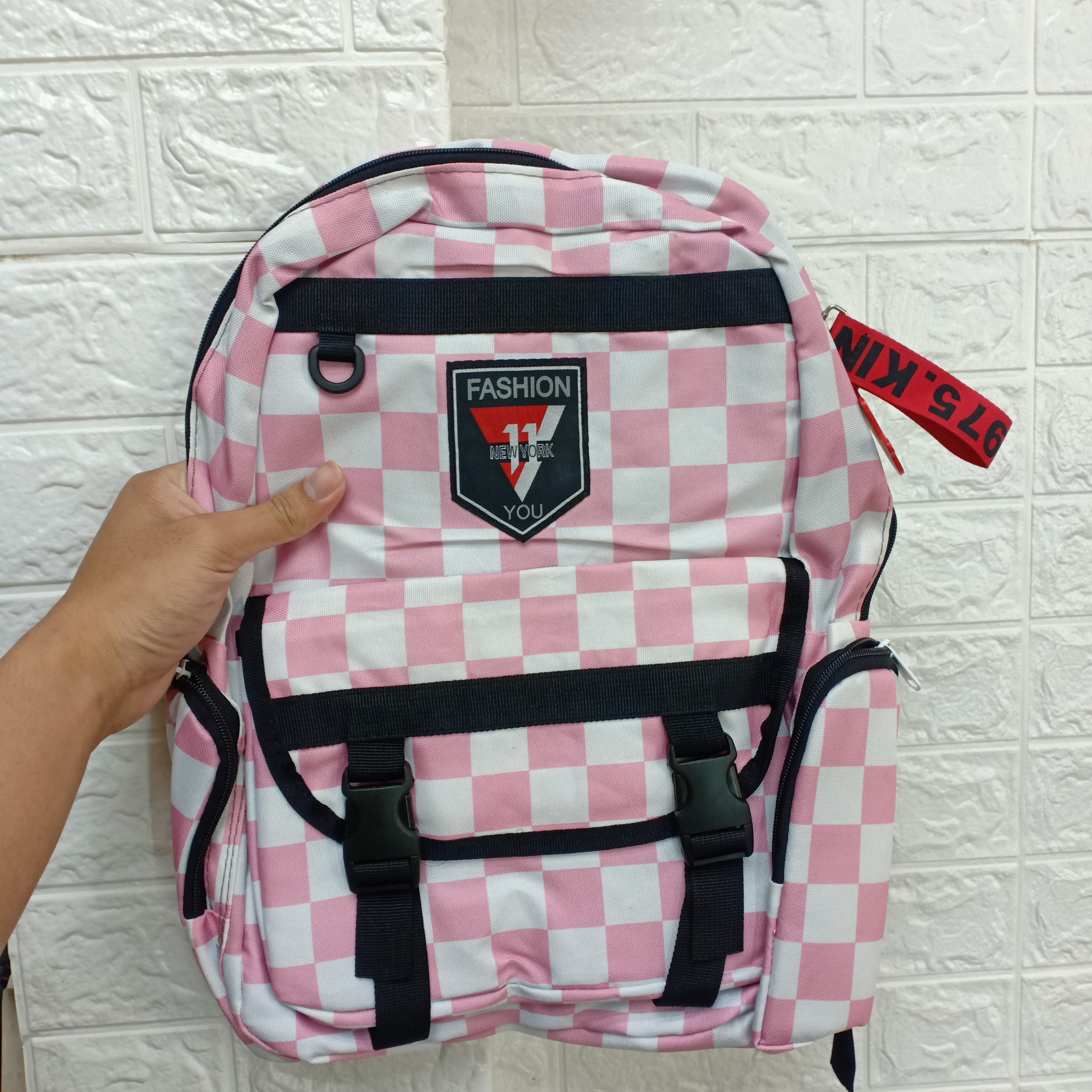 BL862 - JMP_thumbnail_2