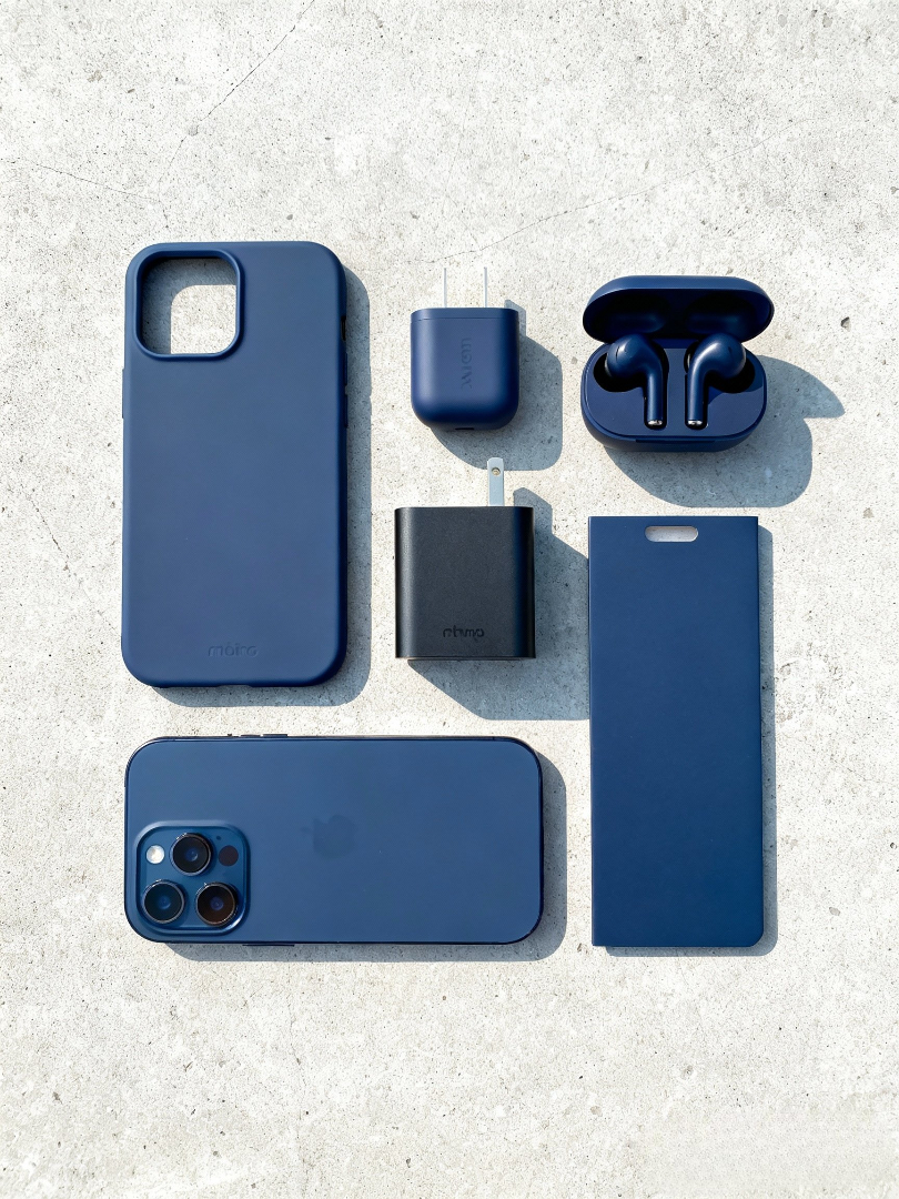 dreamina-2026-02-03-2297-Một bộ phụ kiện đồng bộ (ốp lưng, sạc dự...