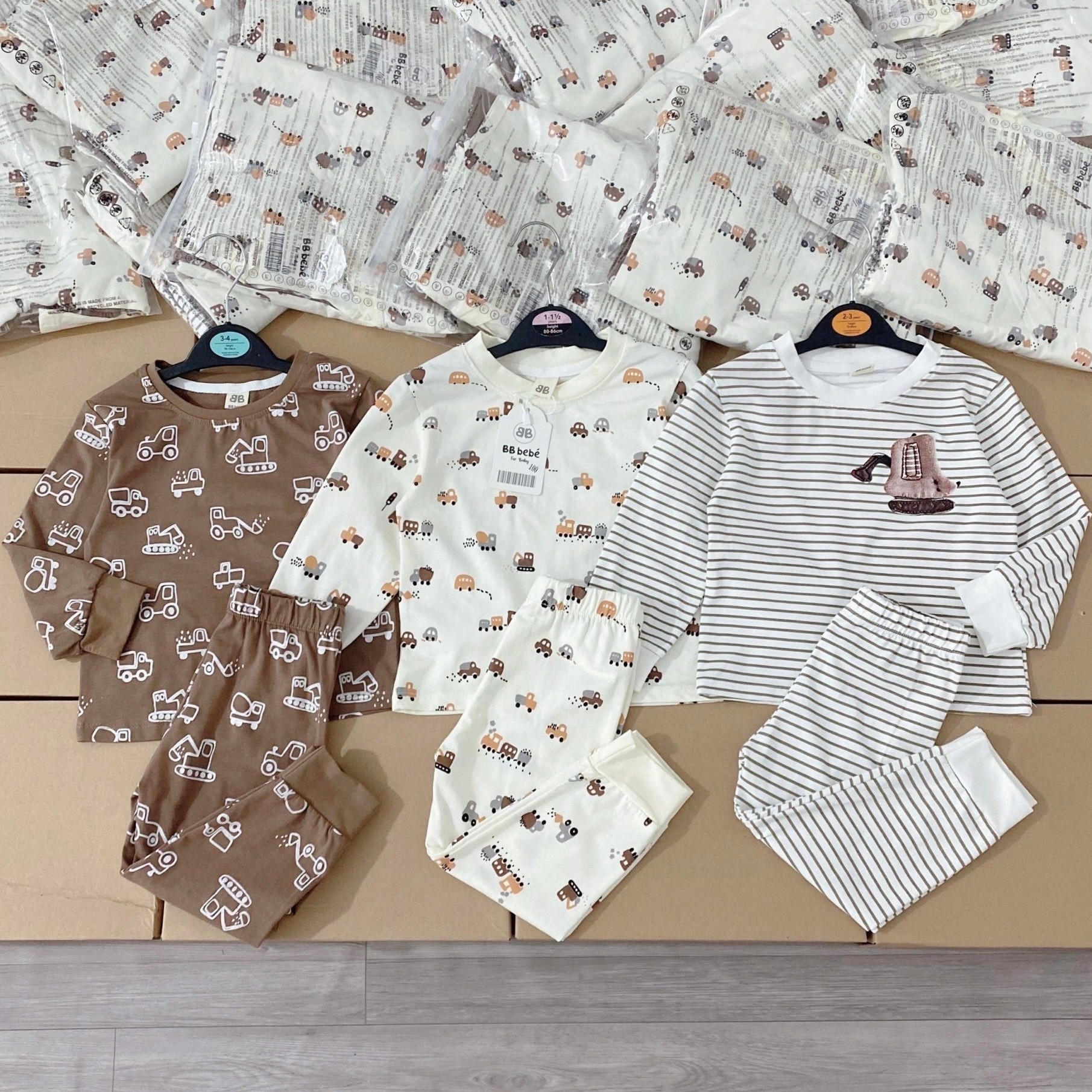 H91 SET 3 BỘ DÀI TAY Ô TÔ- A100.36