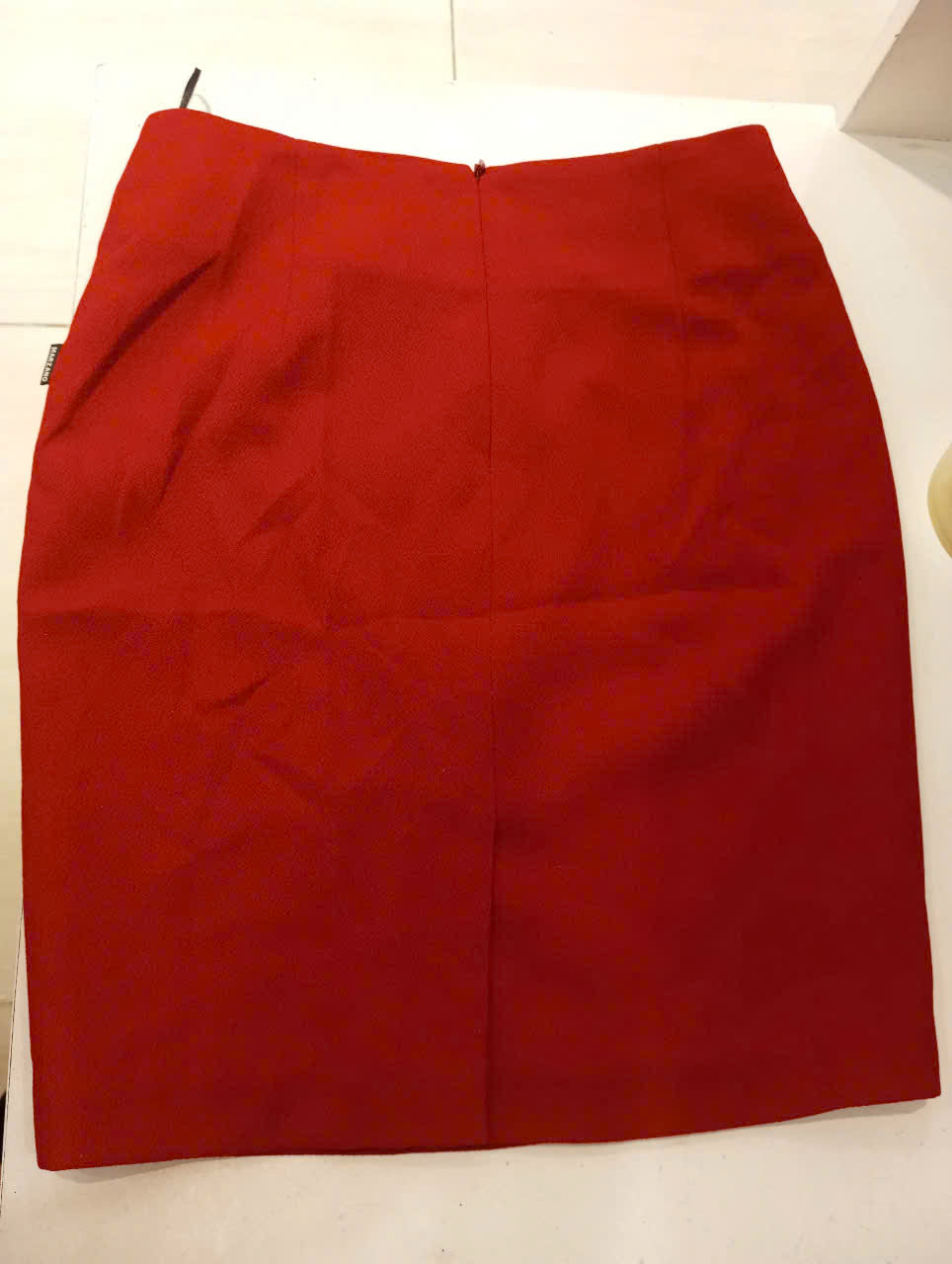 Chân váy đỏ