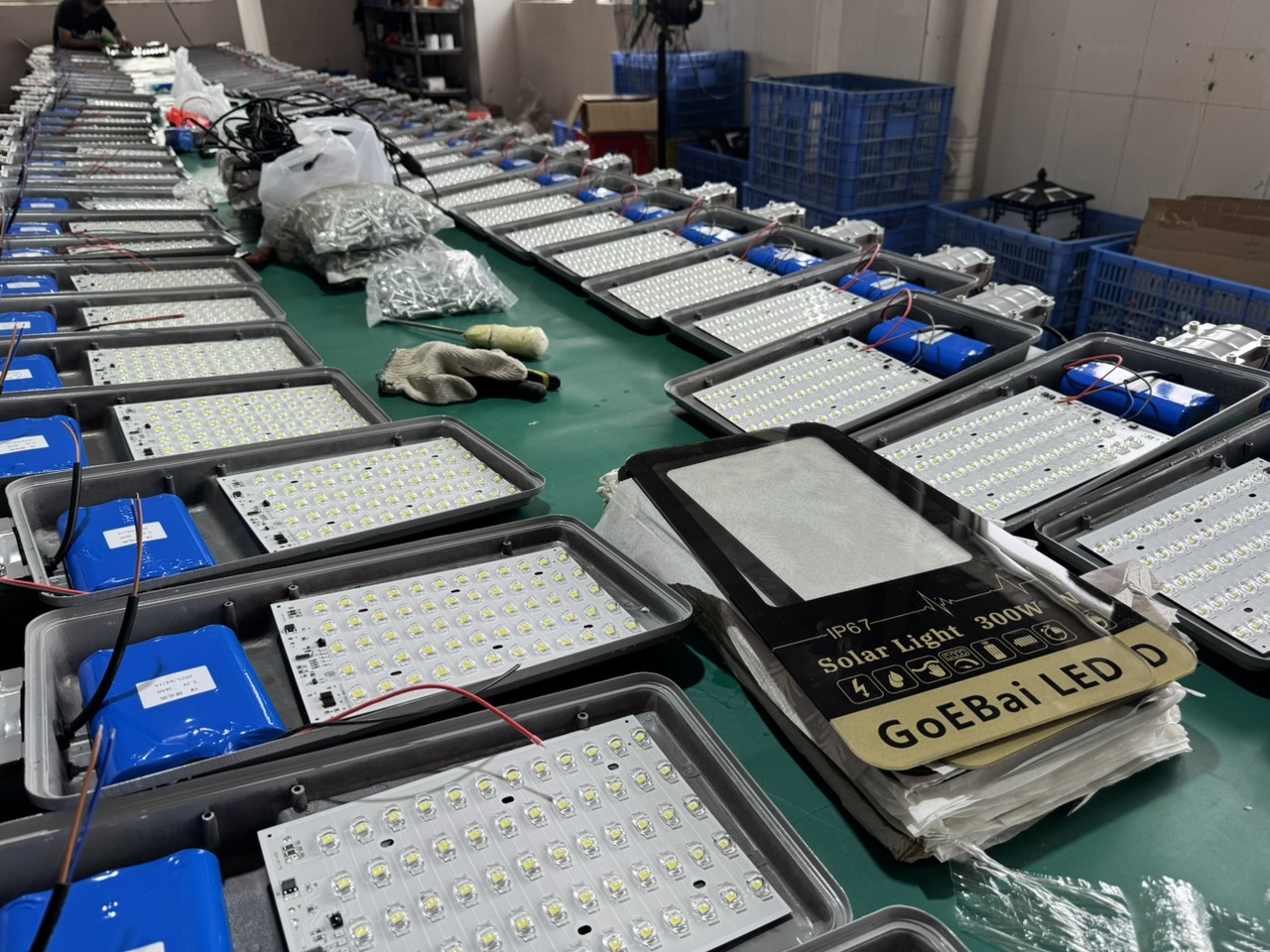 Đèn Đường Bàn Chải Năng Lượng Mặt Trời 300W Mắt Ngọc - Goebai LED_thumbnail_4