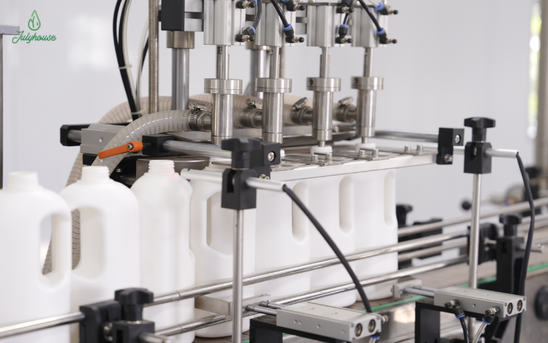 Julyhouse định hướng minh bạch quy trình sản xuất như thế nào?