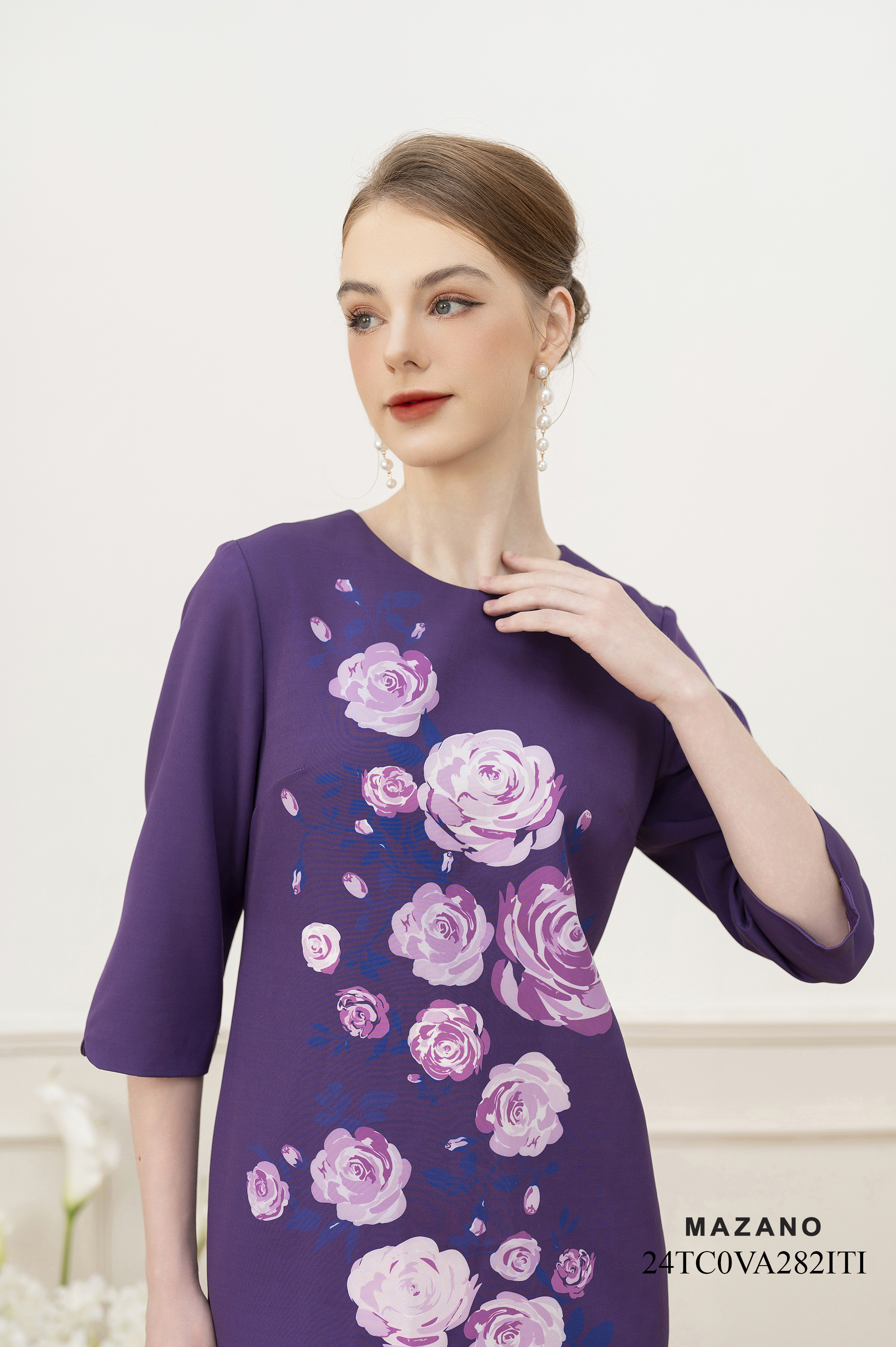 Váy Đầm suông Vải thô chun Hoạ tiết hoa hồng cách điệu Cổ tròn Tay lỡ Dài qua gốiVA282ITI_thumbnail_2