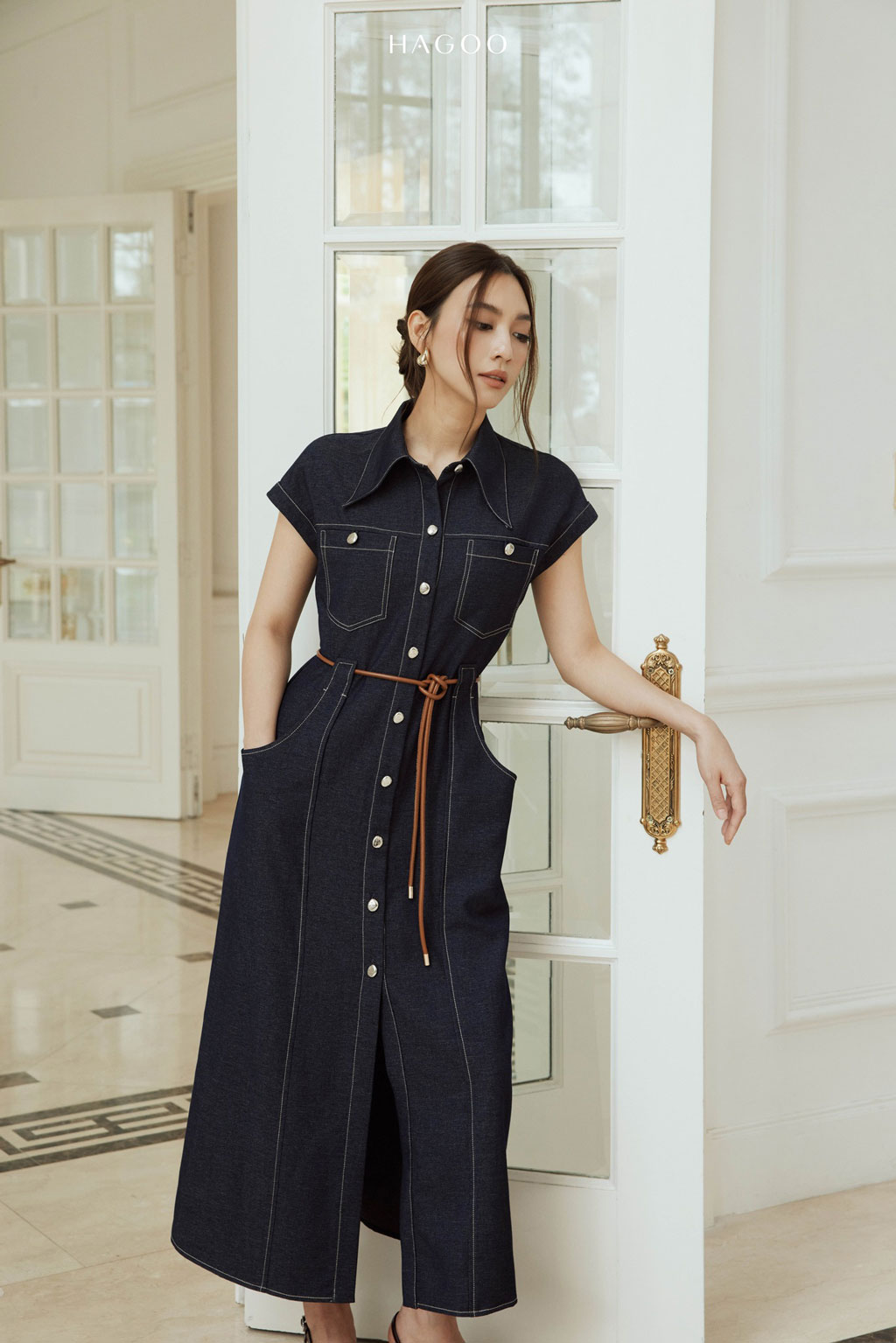 Váy sơ mi jean mềm thắt dây da HAGOO