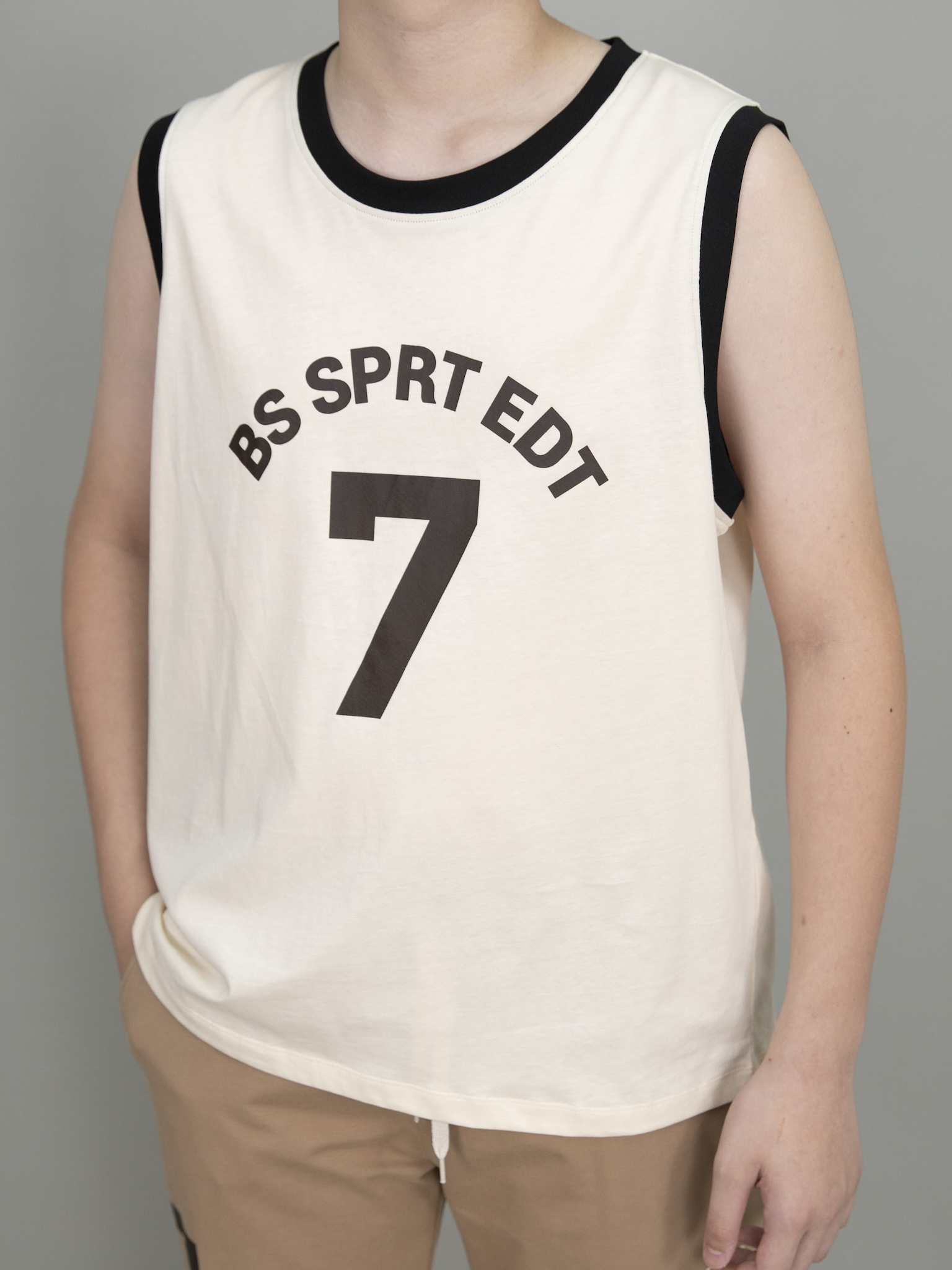 Áo 3 lỗ be viền bo đen số 7_thumbnail_2