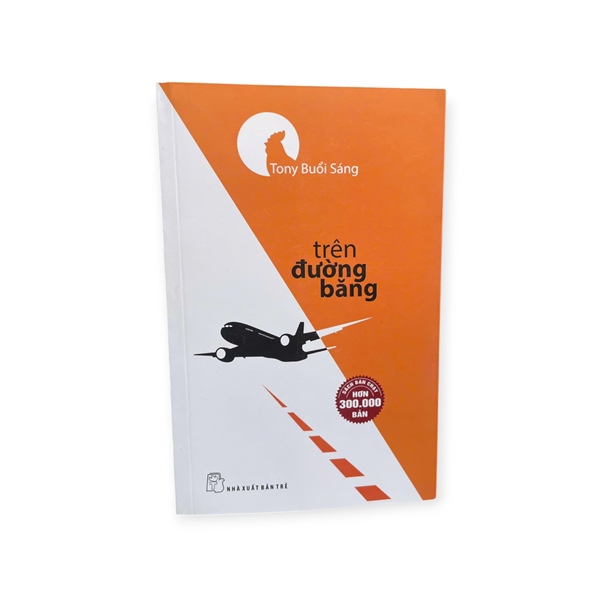 Trên đường băng ✔_thumbnail_0