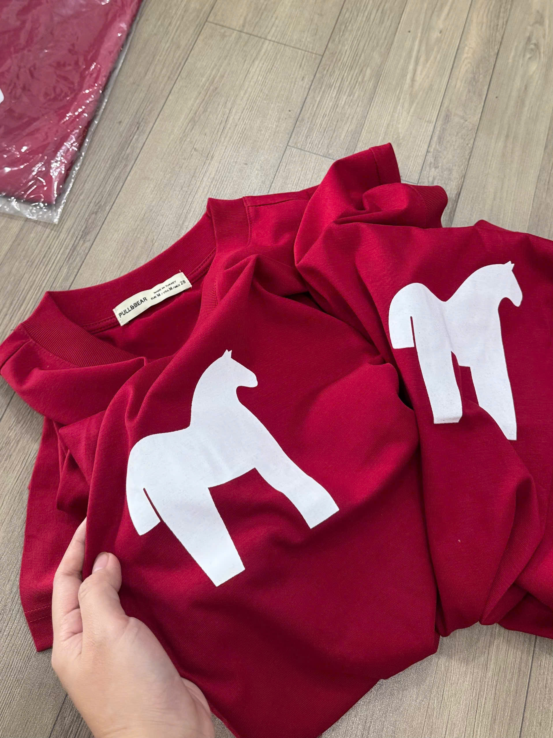 A16 ÁO THUN ĐỎ_thumbnail_5