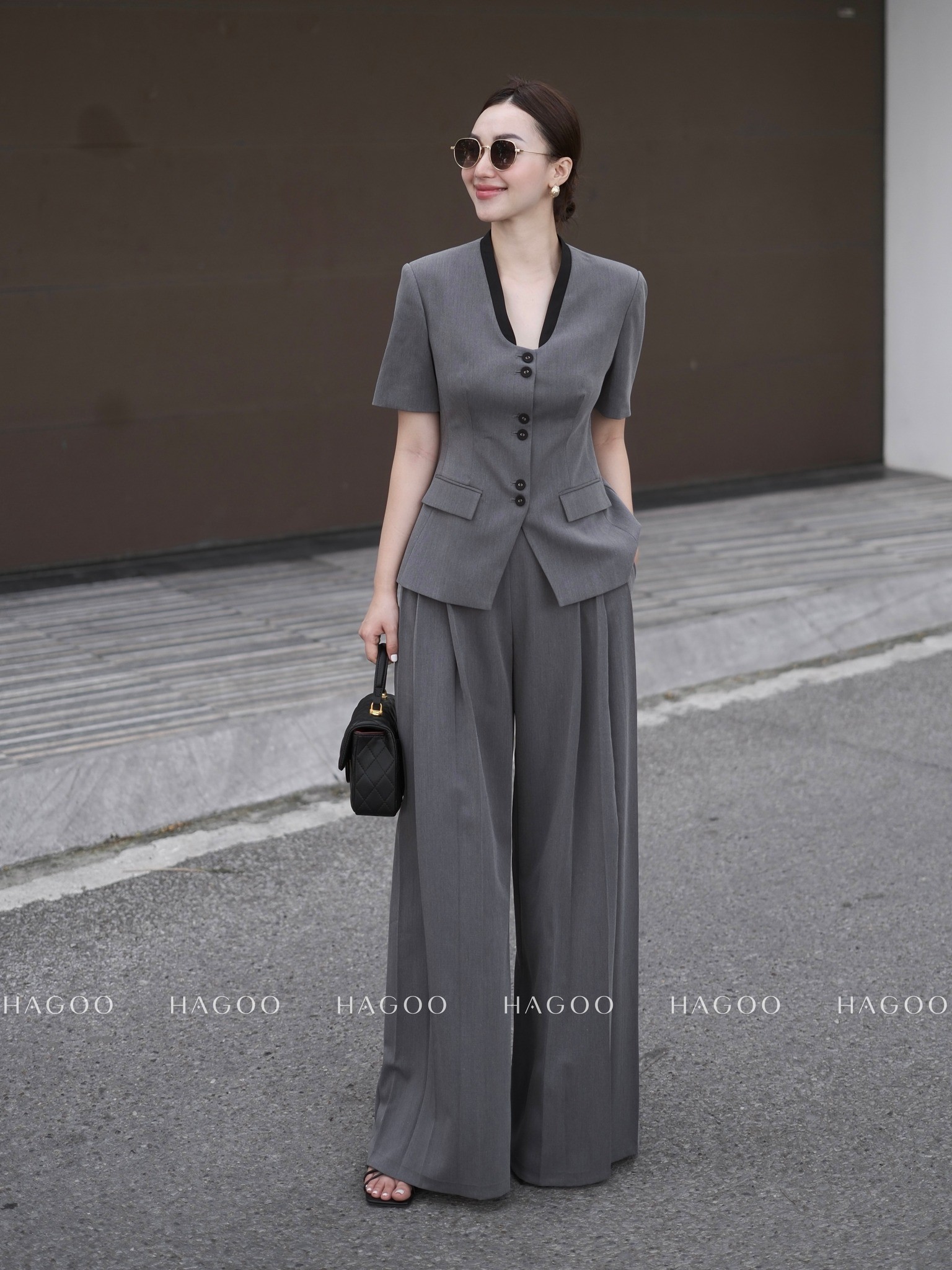 Set ký giả quần ống rộng phối cổ đen HAGOO_thumbnail_1