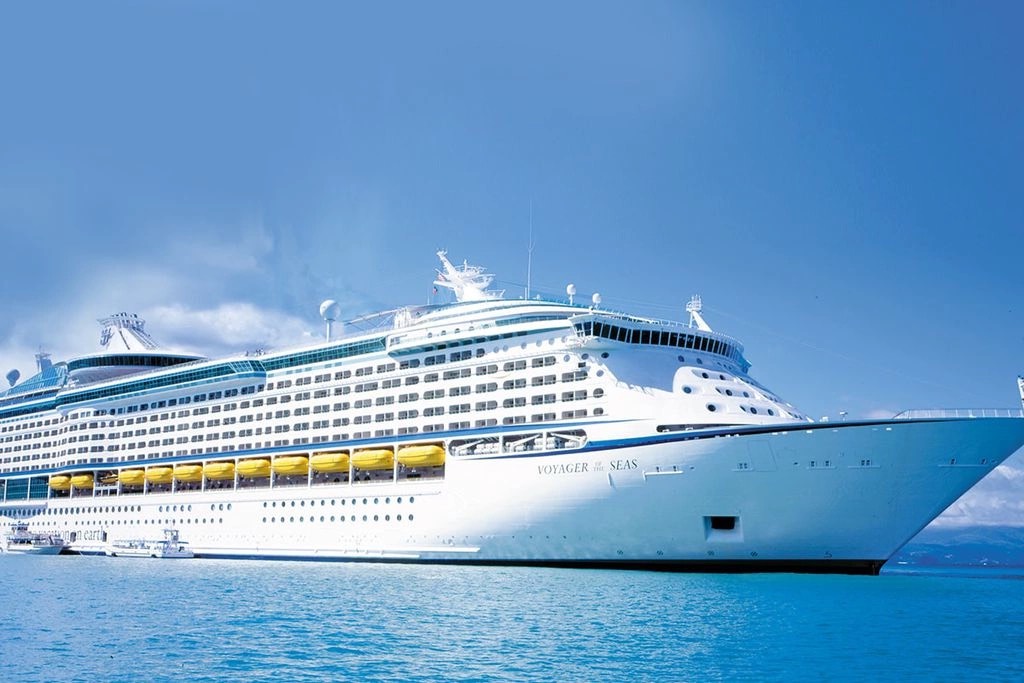 Du thuyền 5 Sao Voyager Of The Seas 100tr USD