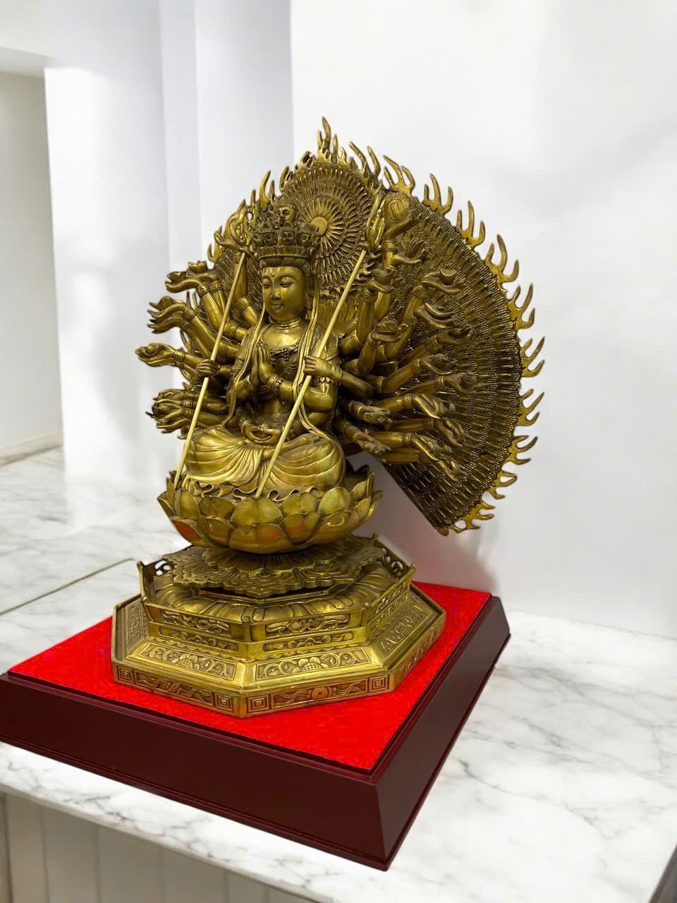 Tượng phật thiên thủ thiên nhãn đồng vàng cao 42 cm_thumbnail_1
