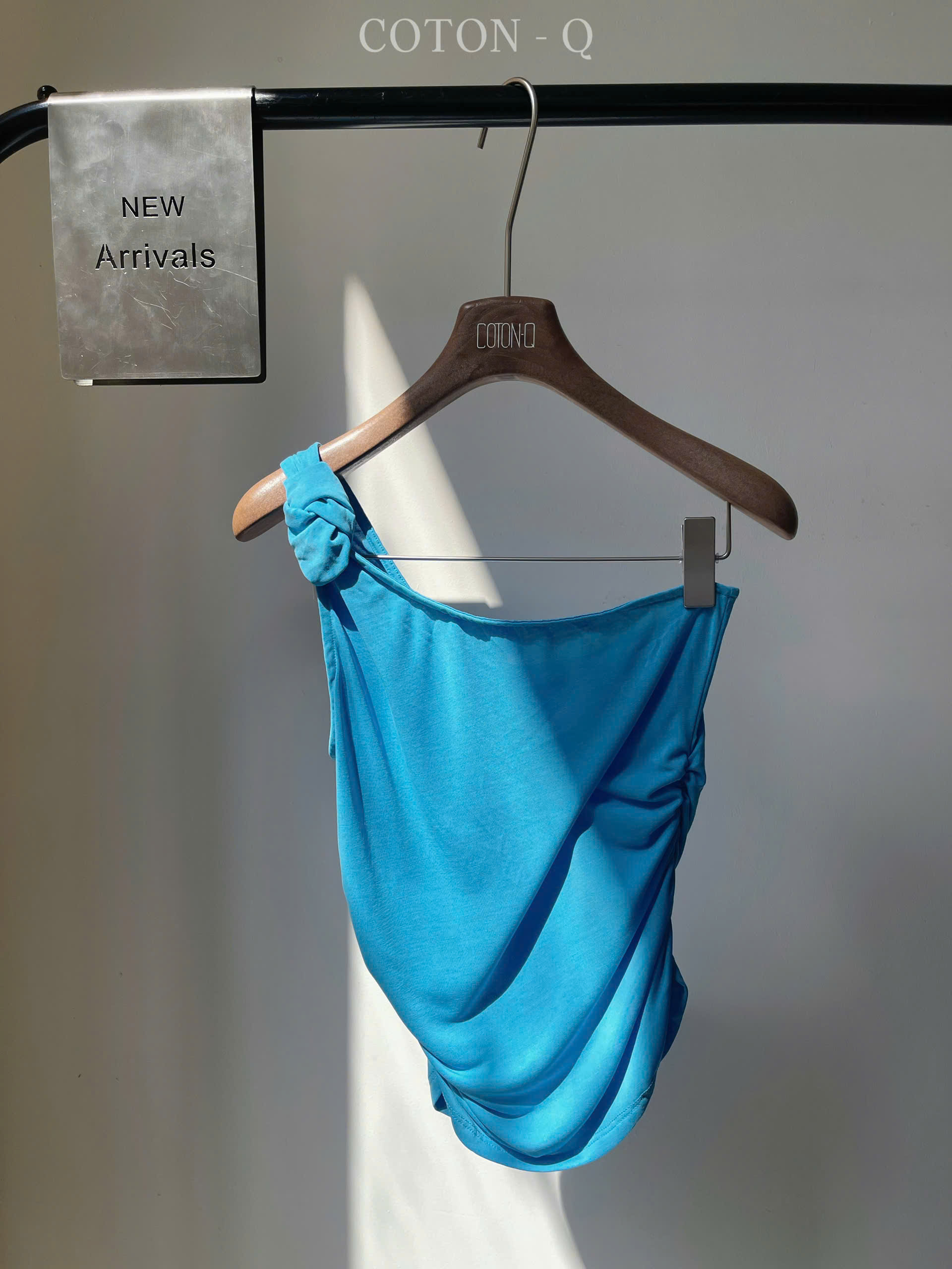 Áo lệch vai ( ĐEN )_thumbnail_15