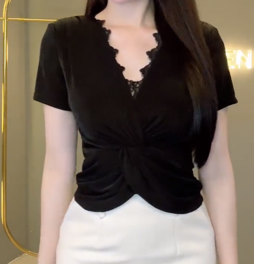 Áo Thun Cổ V Phối Ren Xoắn Eo