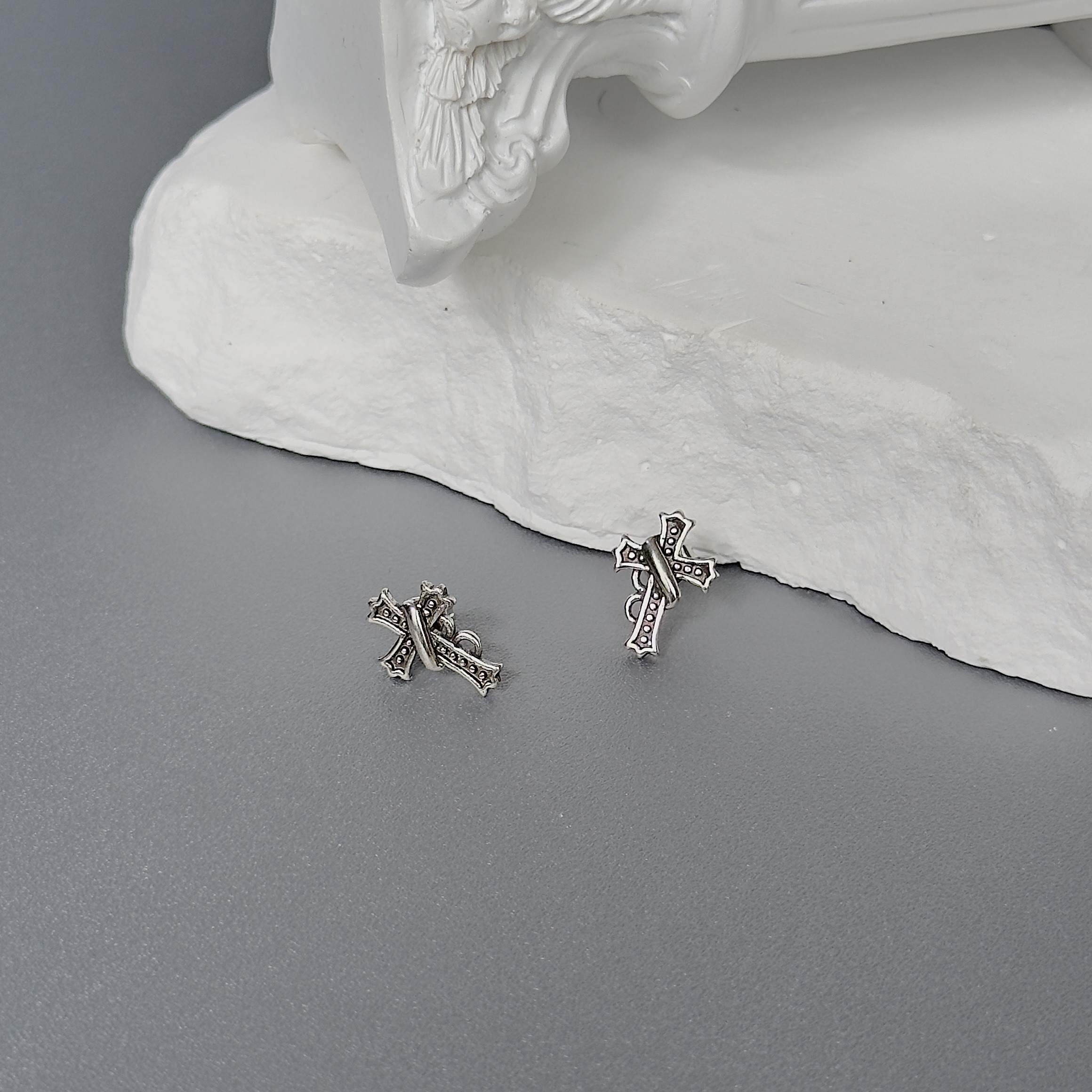 The Cross_thumbnail_6