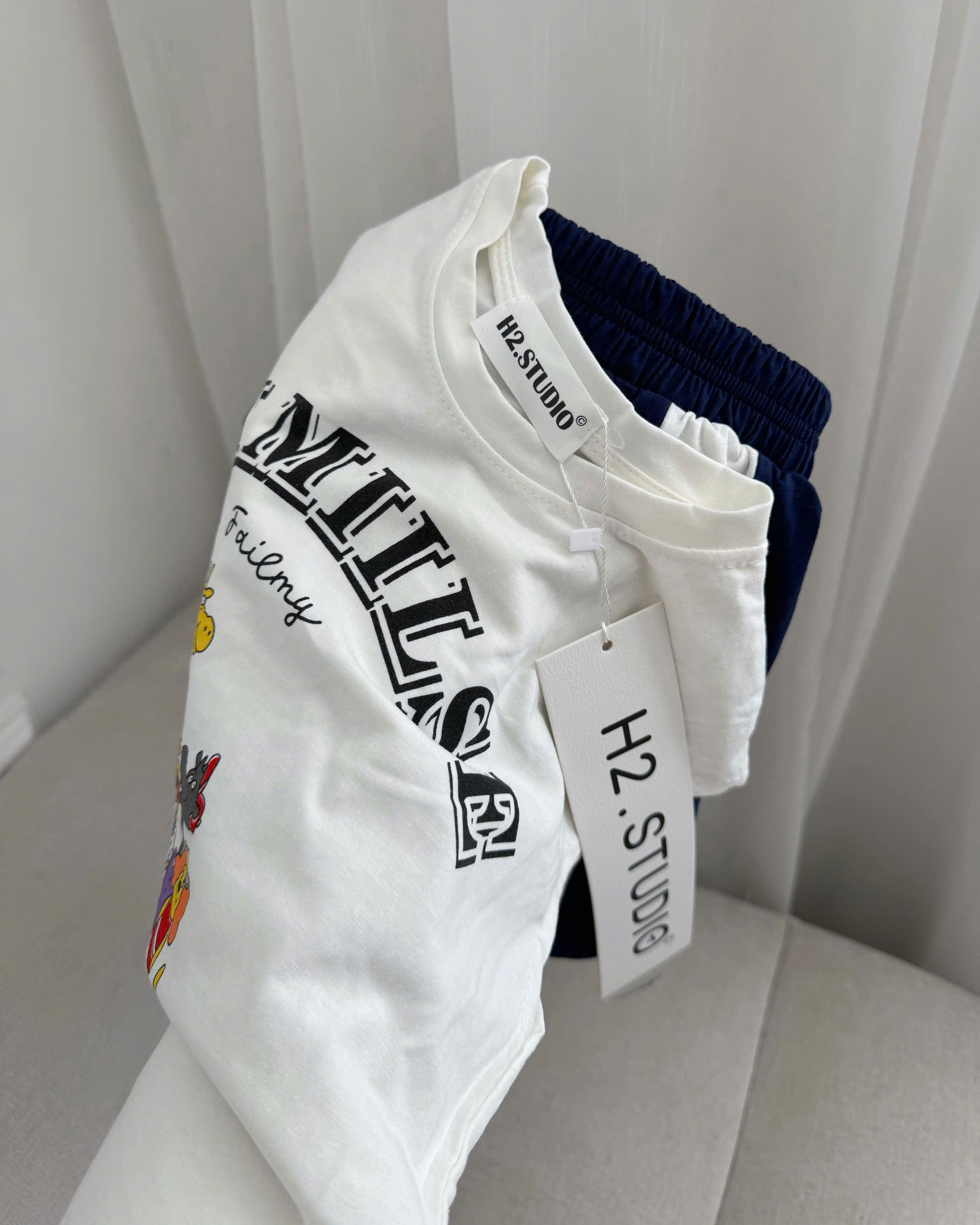 A43 BỘ BA LỖ FAMIILSE GIA DINH DONG VAT- A201.609