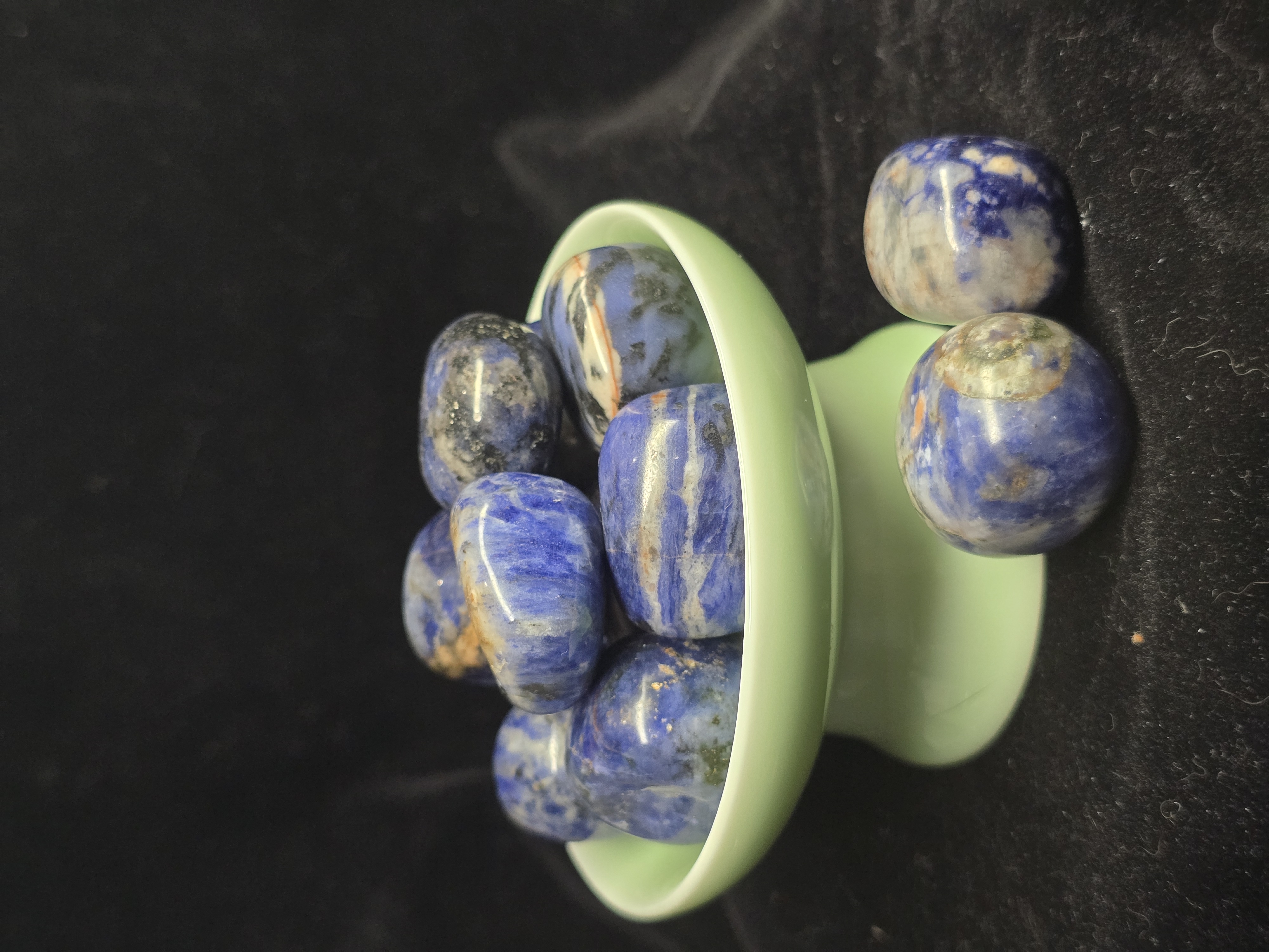 Đá cuội đã mài bóng / Tumbled Đá Sodalite size 2 - 3 cm/viên