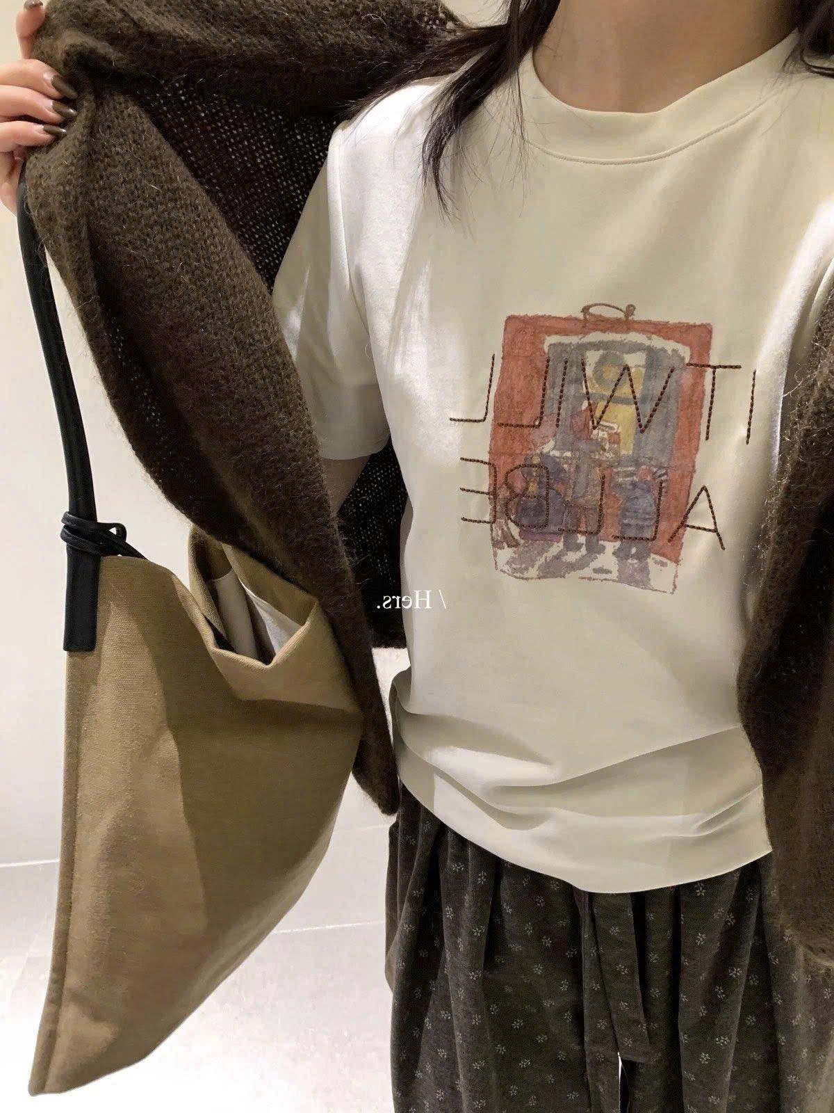 Áo thun in hình thêu chữ ( NÂU )_thumbnail_2