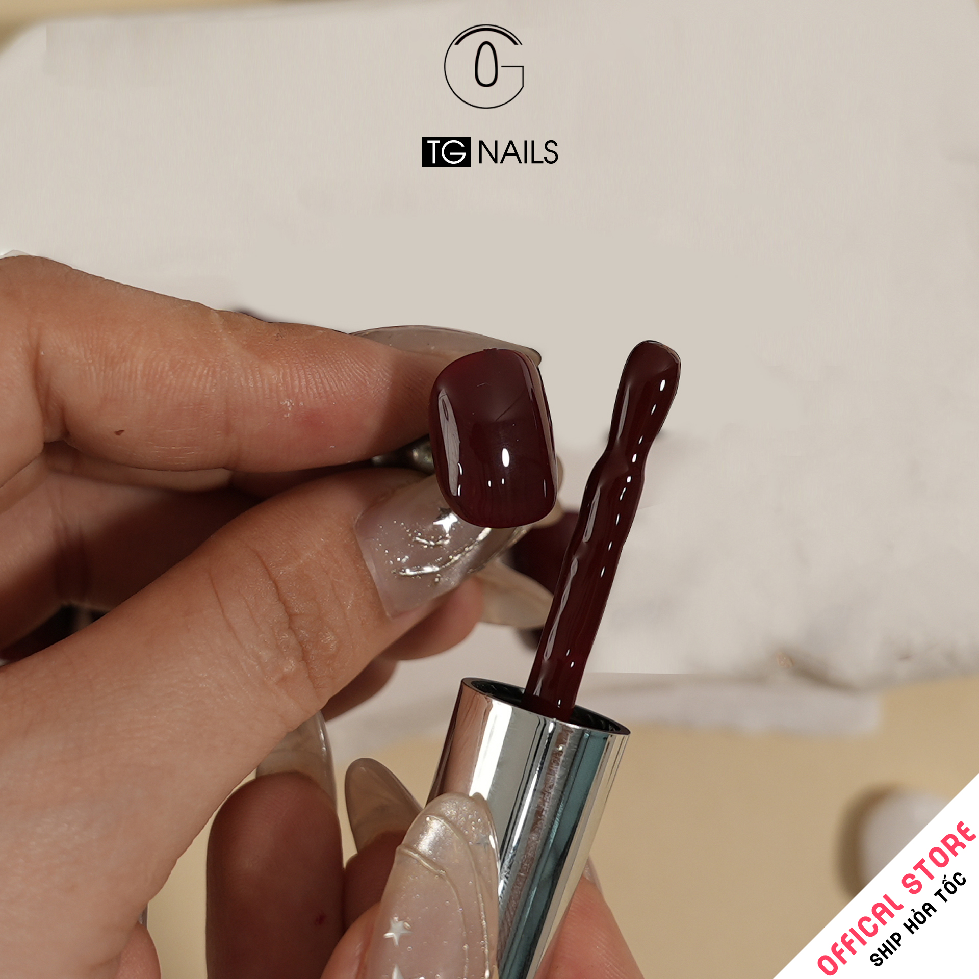 Sơn móng gel TG. Dung tích: 15ml/ lọ. Nhãn hàng TG nail.
