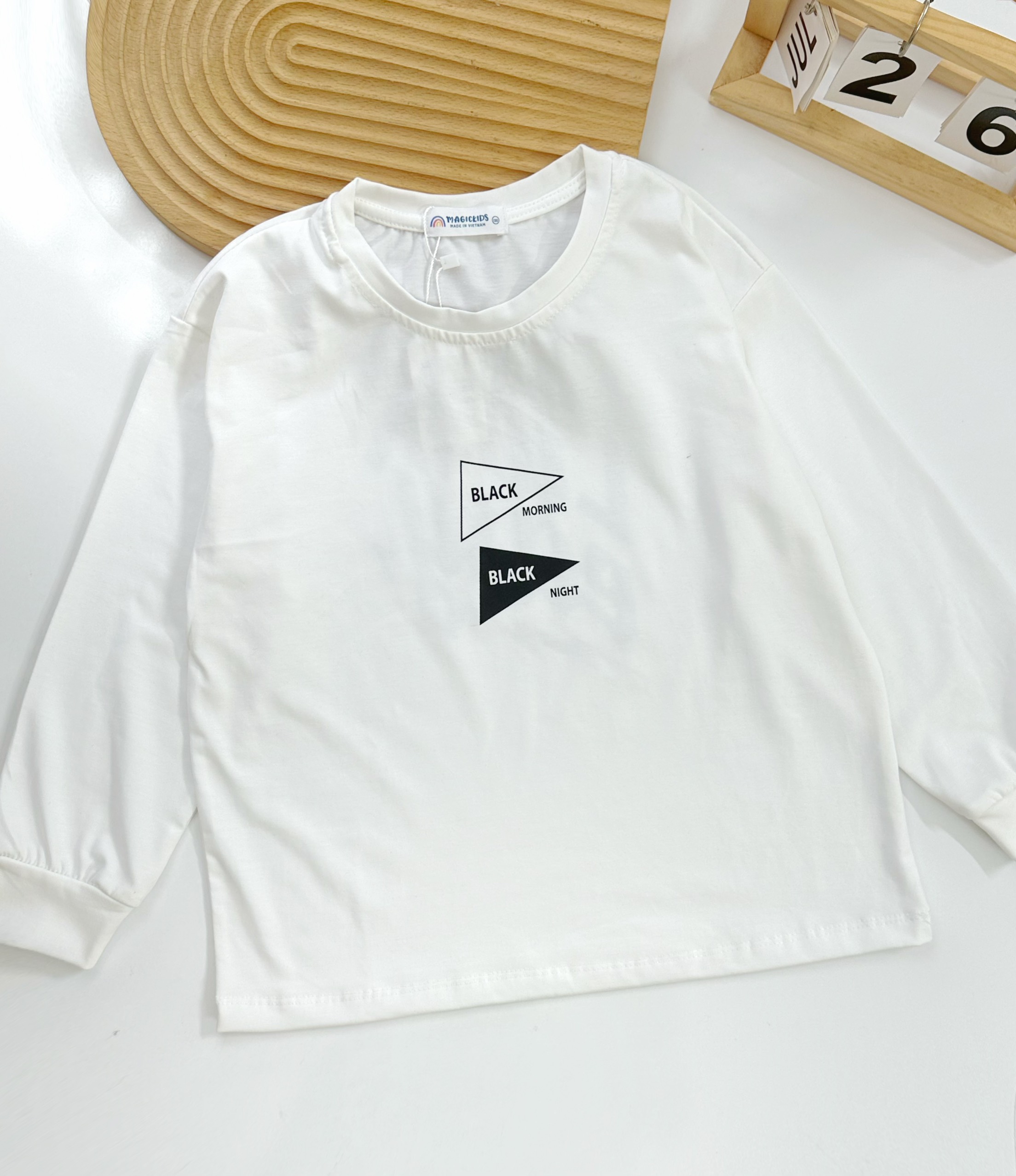 Áo cotton dài tay in BLACK ADT24006