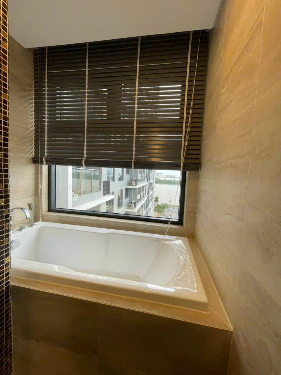 Bán căn hộ 3PN One Verandah, view nhìn ra sông, full nội thất_thumbnail_1