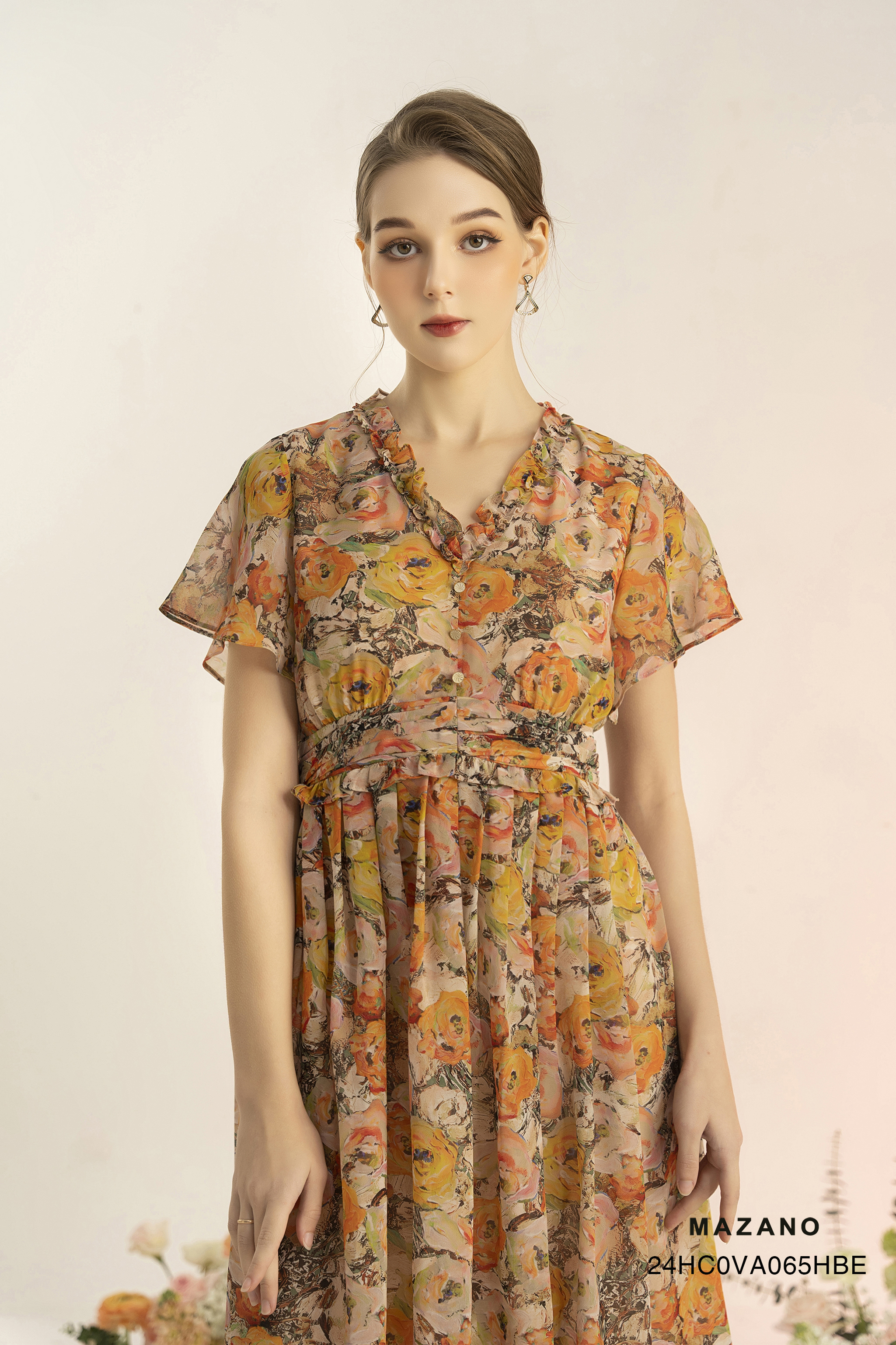 Đầm họa tiết eo cao chân rủ ngắn xếp ly cách điệu_thumbnail_3