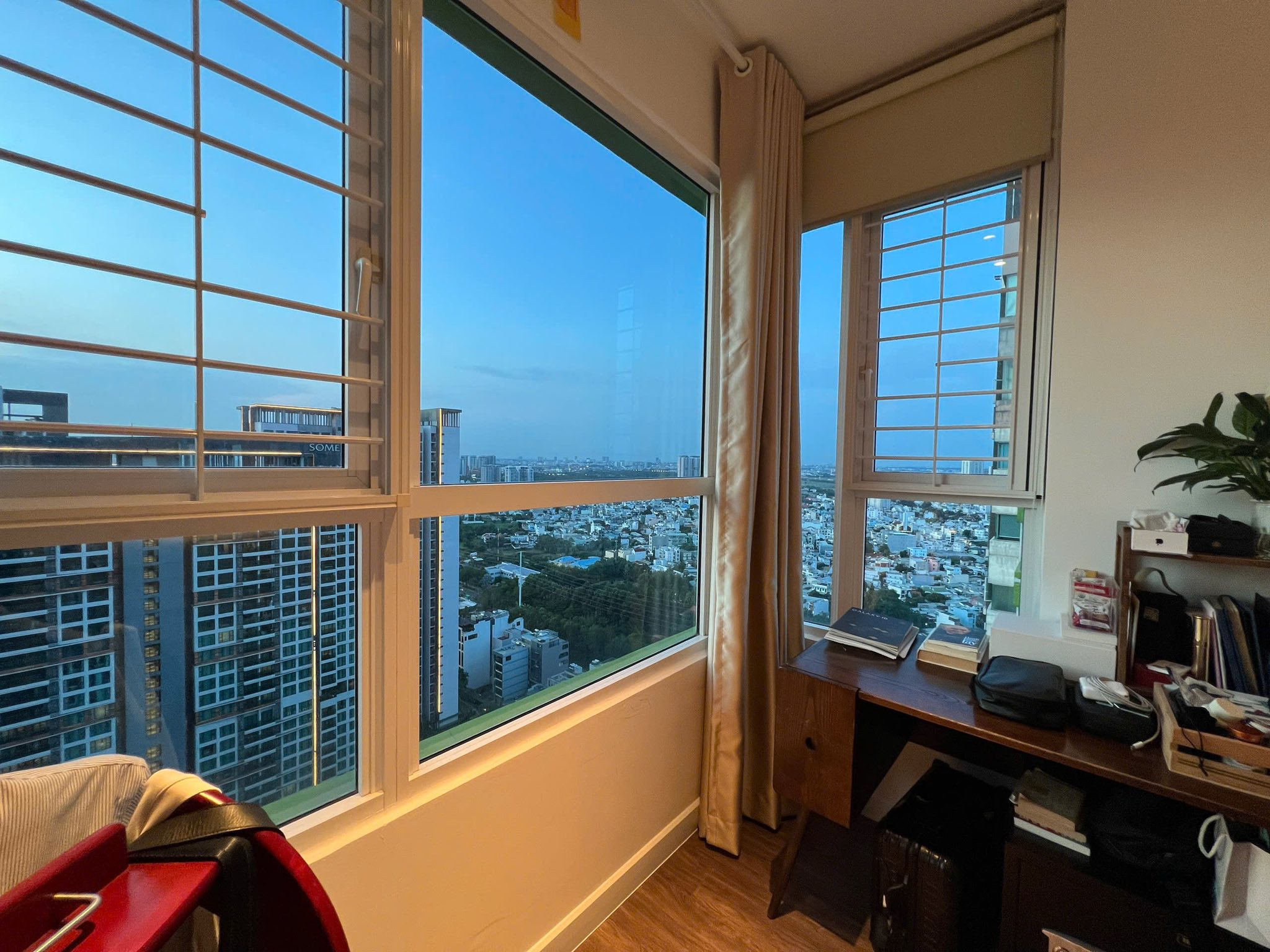 Nhà đẹp, giá rẻ - PKD Vista Verde tung list căn hộ chuyển nhượng 3PN, full nội thất đẹp_thumbnail_1