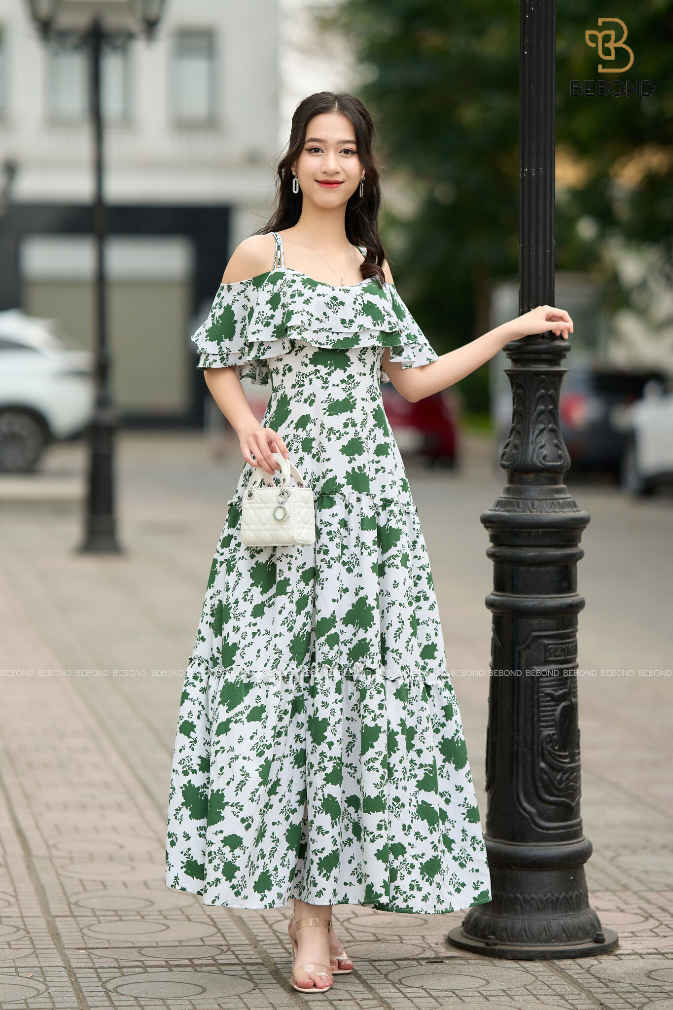 ĐẦM LỤA TRẮNG HOA XANH- SUNNY DRESS_thumbnail_0