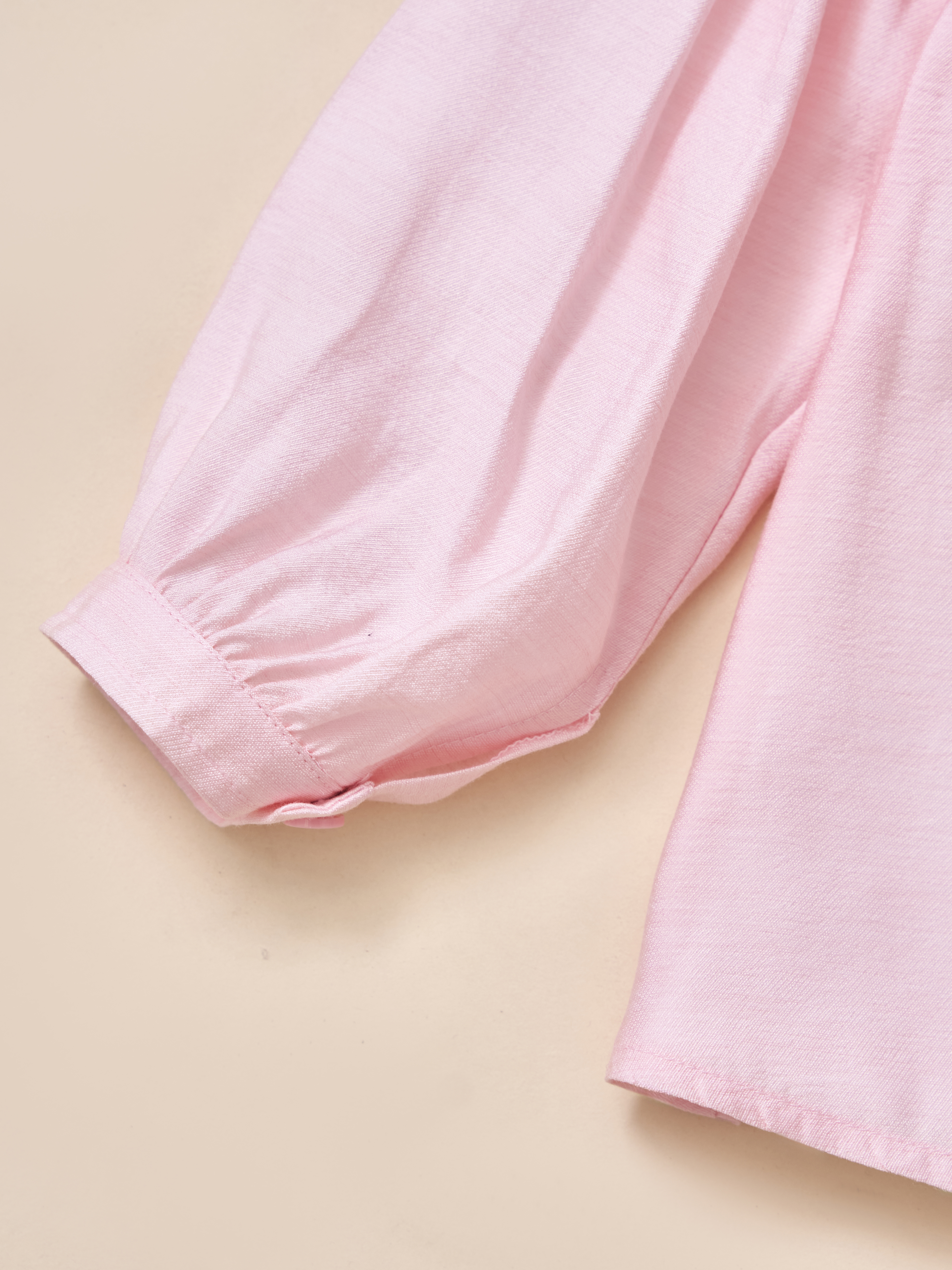 Áo cổ nhún bèo đính nơ xinh xắn_thumbnail_6