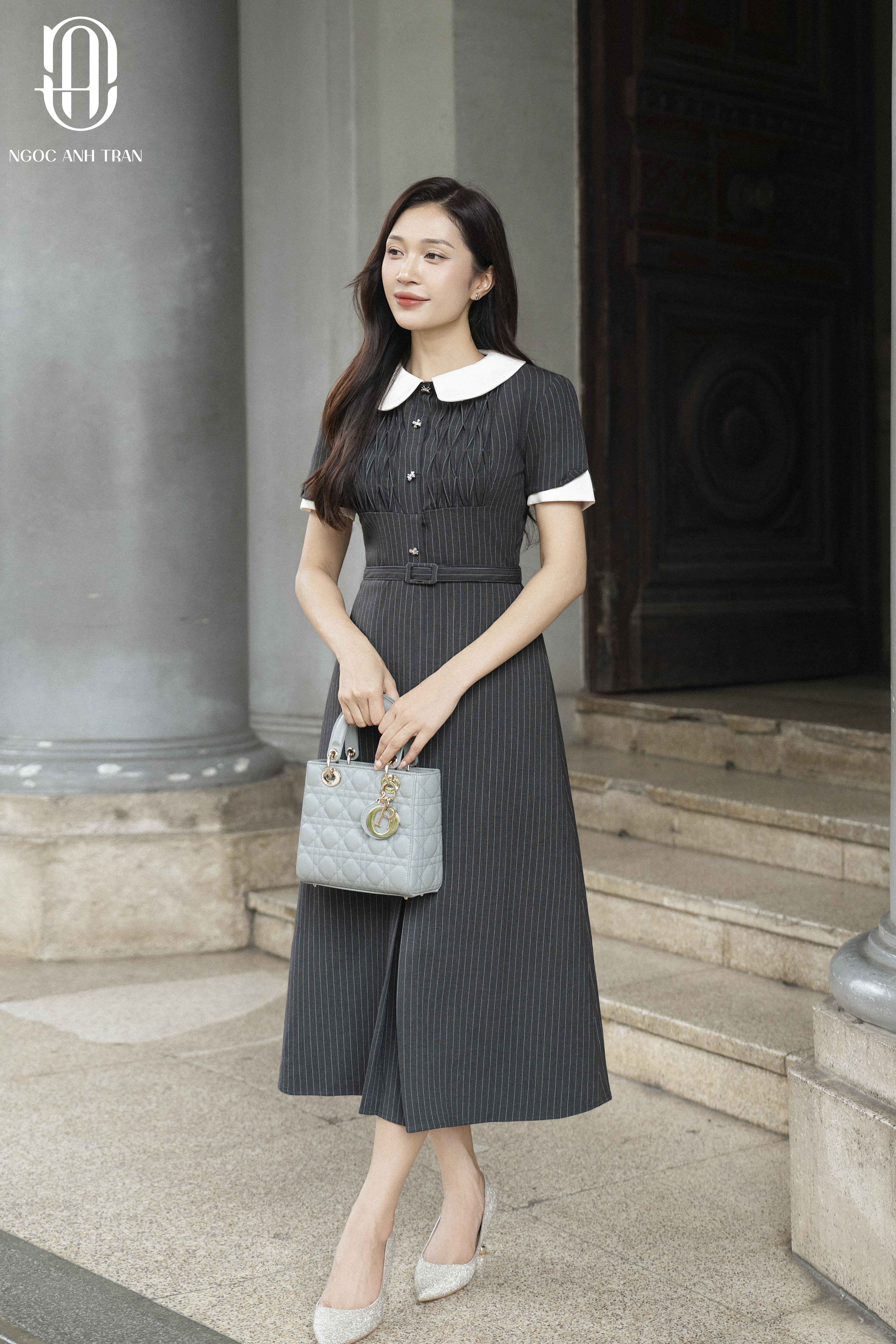 D133 - Đầm ô trám màu xám tro