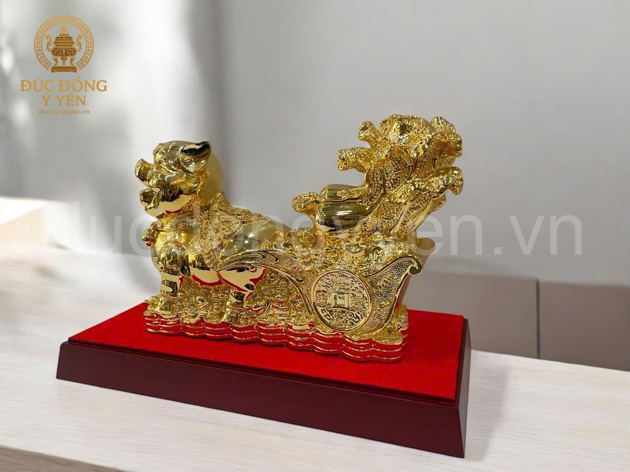 Tượng heo bằng đồng mạ vàng  kéo xe bắp cải, tiền vàng_thumbnail_1