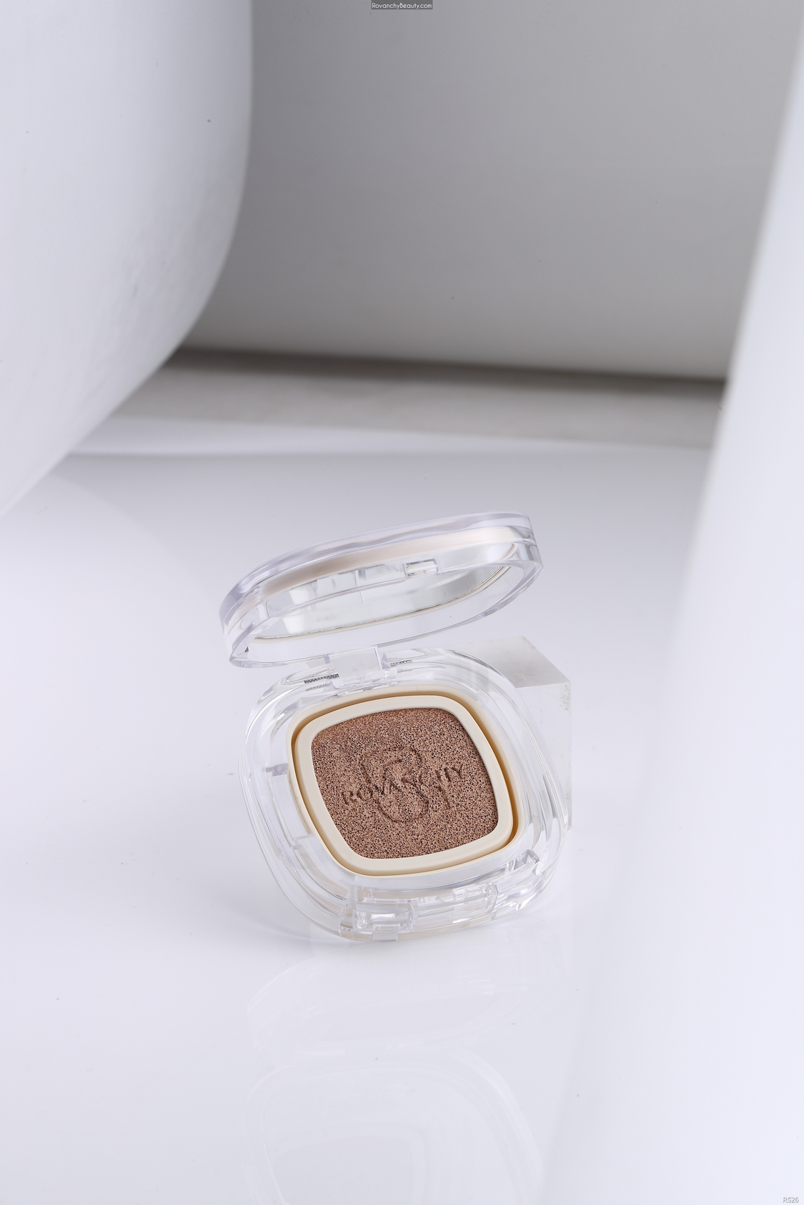 Phấn Nước Dưỡng Ẩm Trong Suốt R526 ROVANCHY - Trang Điểm Tự Nhiên, Che Phủ Hoàn Hảo, Kiểm Soát Dầu Hiệu Quả_thumbnail_20