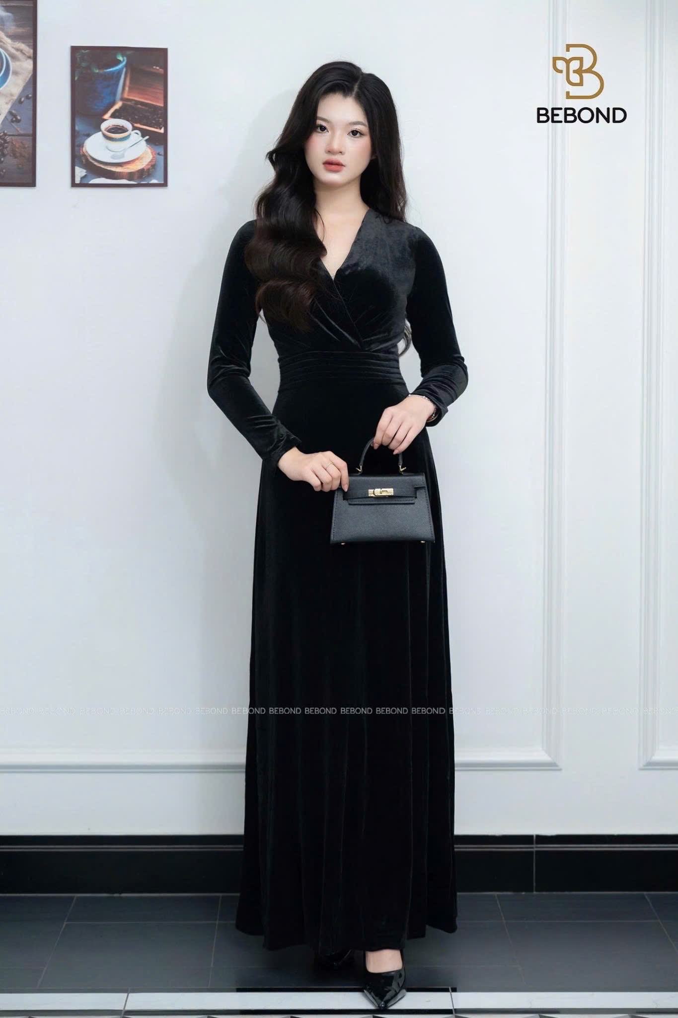 Đầm nhung ALEXA dáng dài cổ V màu ĐEN_thumbnail_0