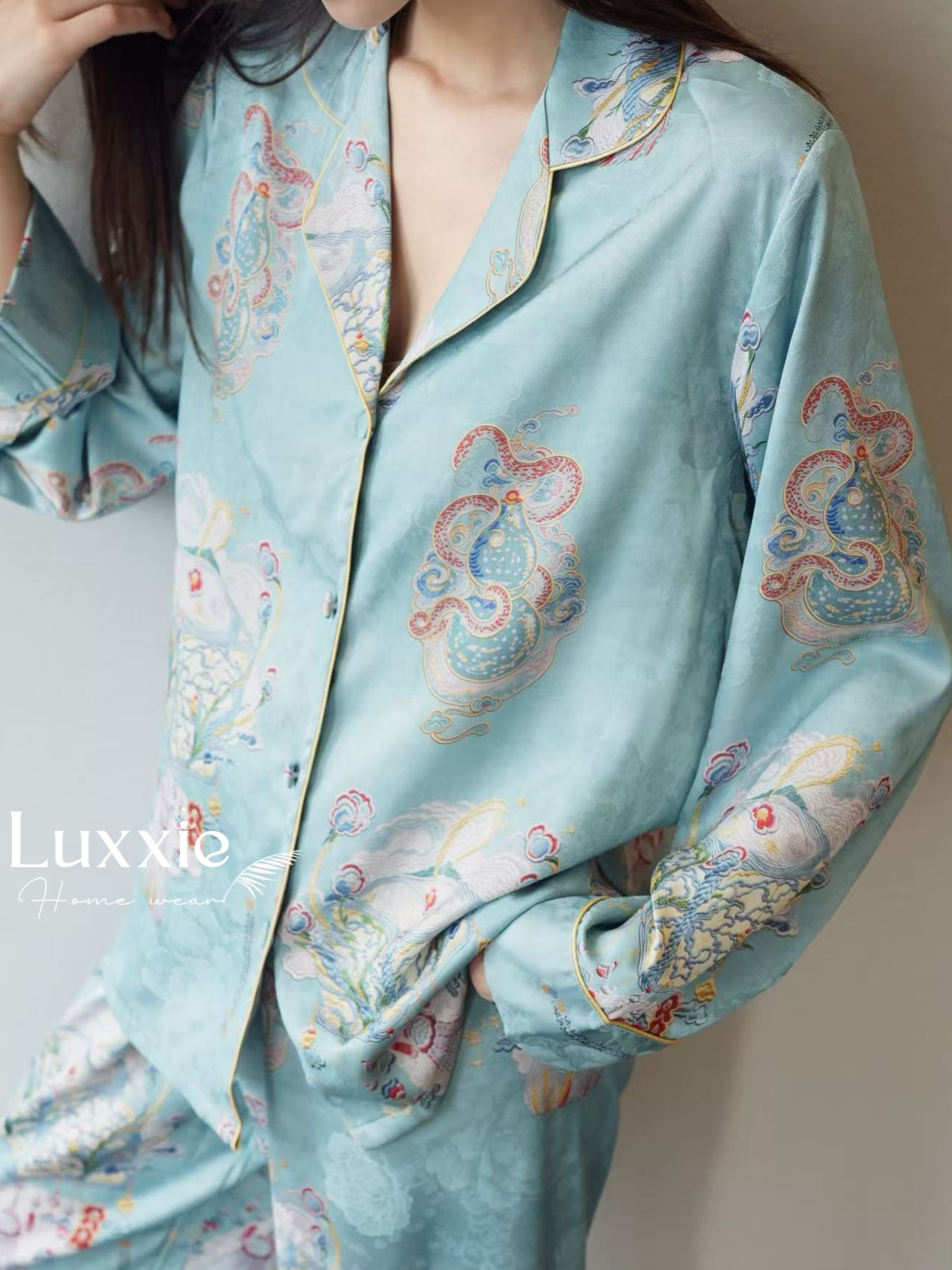 N135 Pijjama lụa xanh họa tiết chim công cổ xưa_thumbnail_3