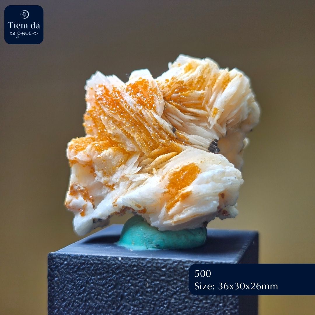 Vanadinite cộng sinh trên Barite - Xuất xứ Morocco