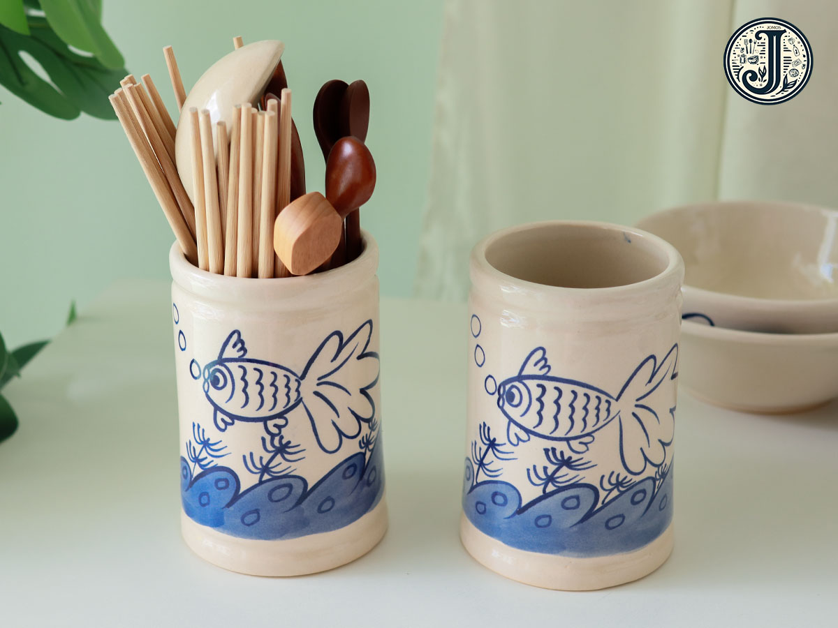 Ống đũa gốm cá ba đuôi J000349