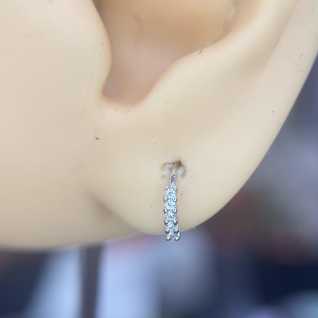 Vòng bẻ 5 kim cương nhỏ._thumbnail_3