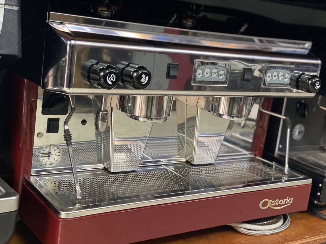 Cho thuê máy pha cà phê Astoria – Nhanh trong ngày, có kèm máy xay, chỉ từ 90k/ngày