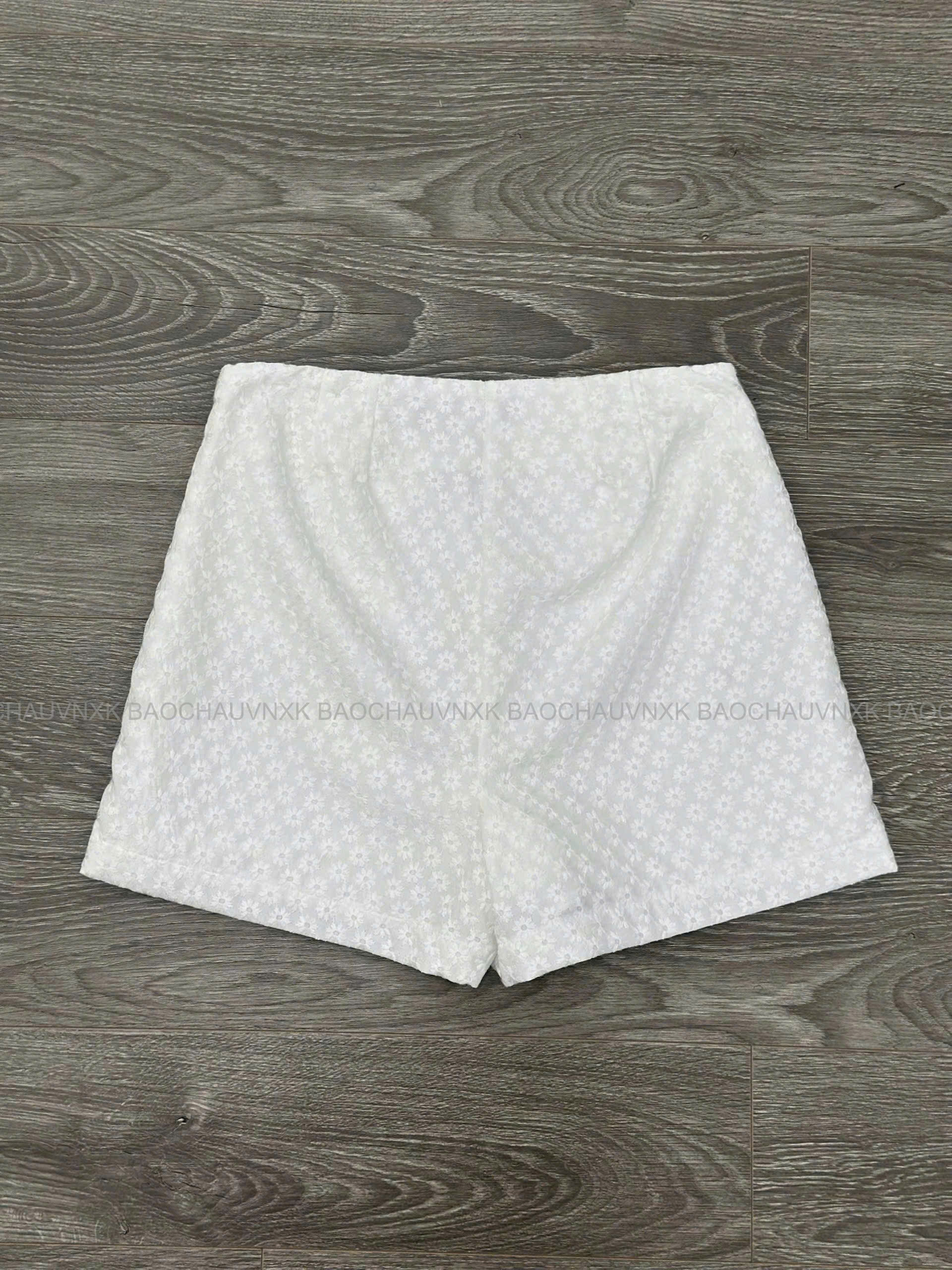 SALE Q35 QUẦN SHORT THÊU TRẮNG_thumbnail_20