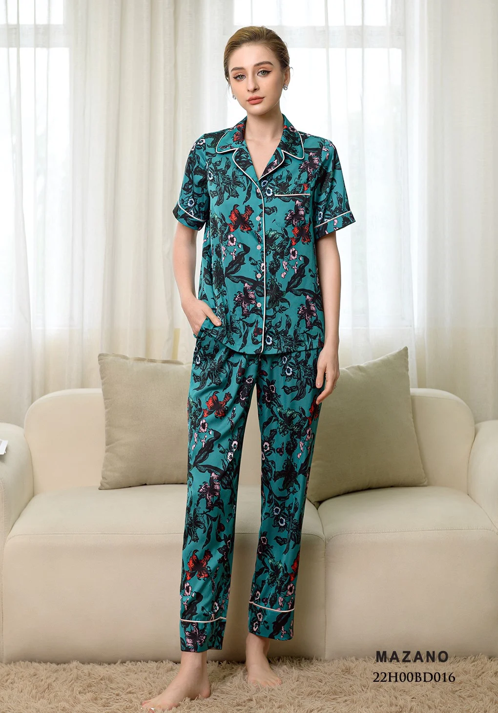 Bộ đồ nhà xanh họa tiết cộc tay phối viền