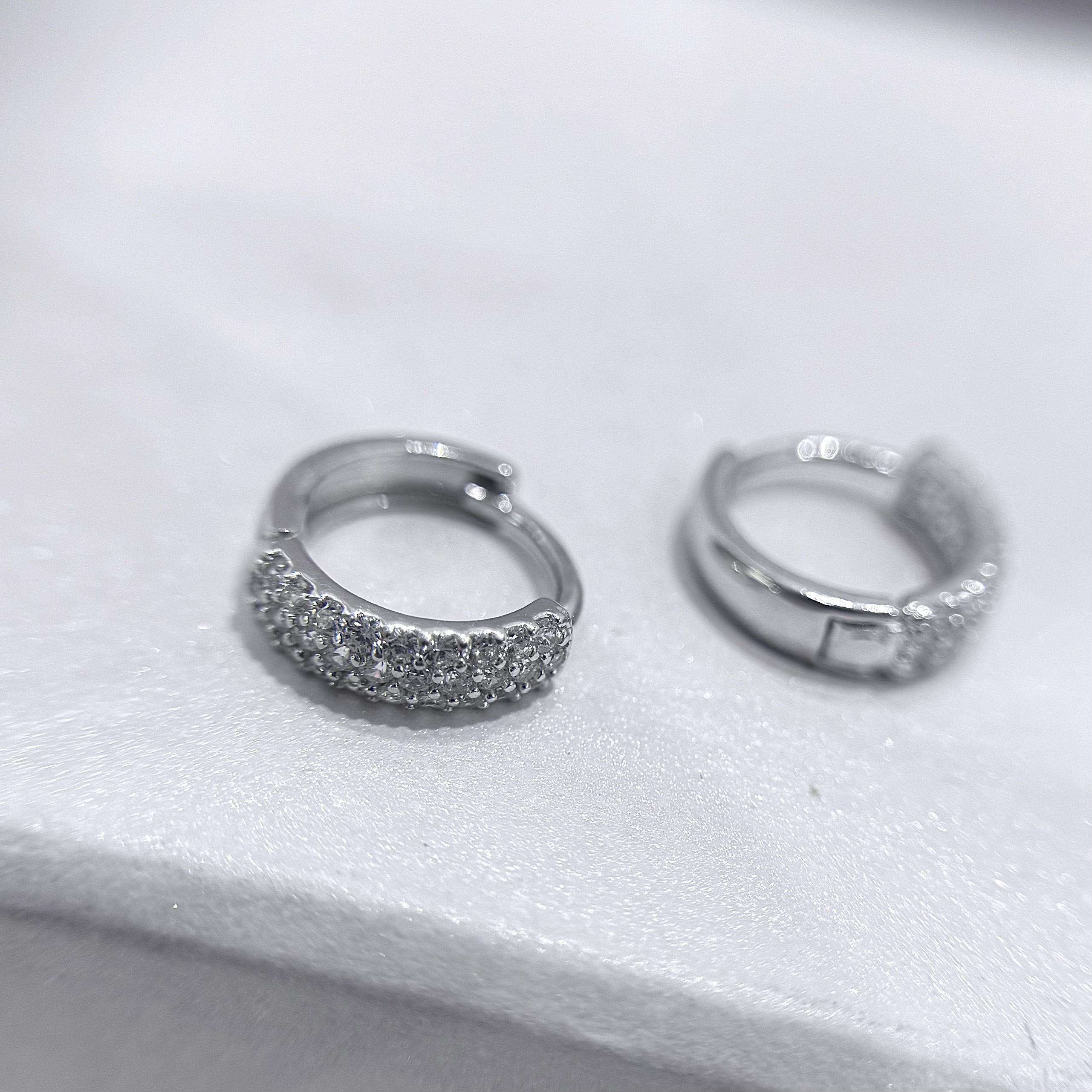 Khuyên vòng bạc xi kim 3 vòng kim cương tròn_thumbnail_2