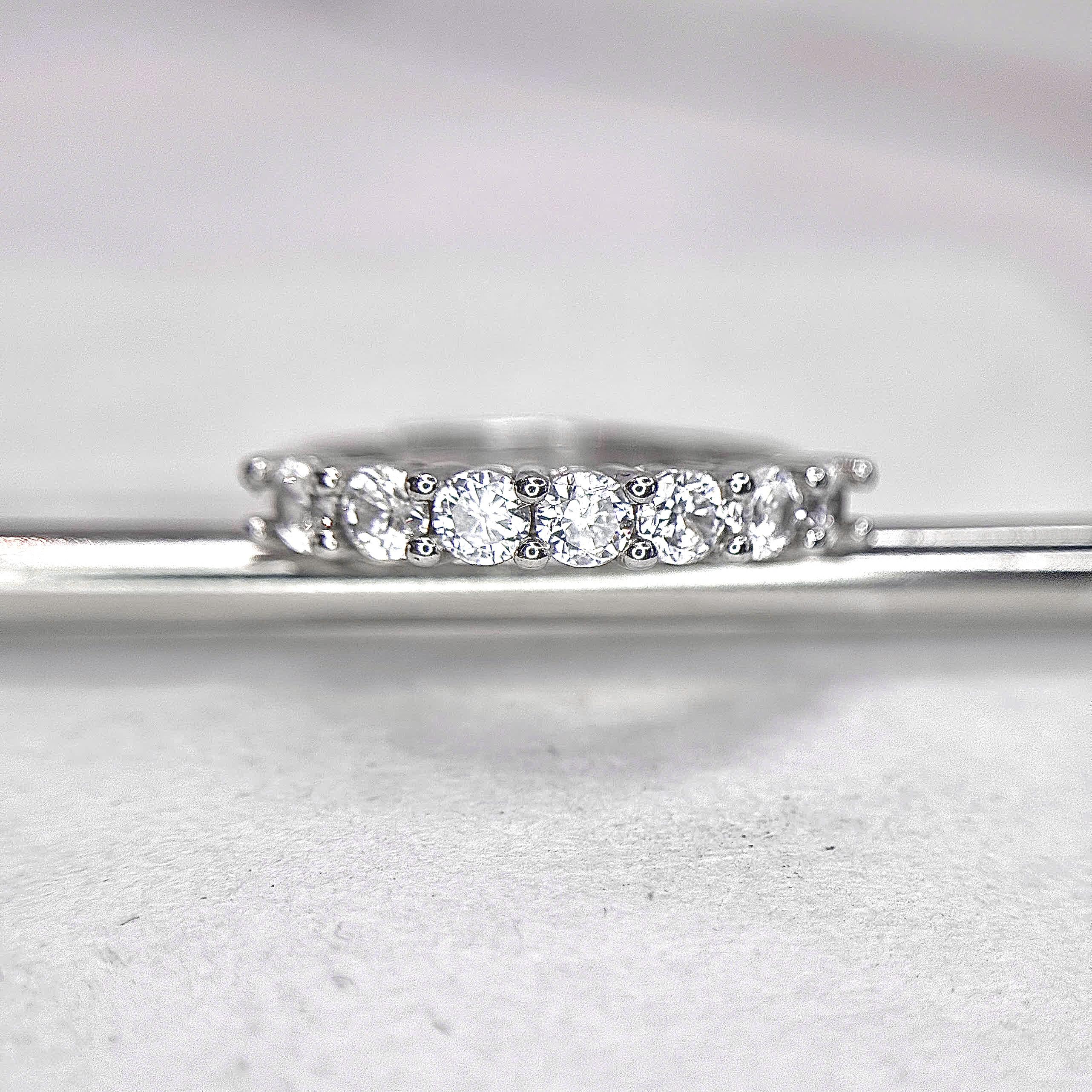 nhẫn bạc xi bạch kim 7 đá freesize_thumbnail_3